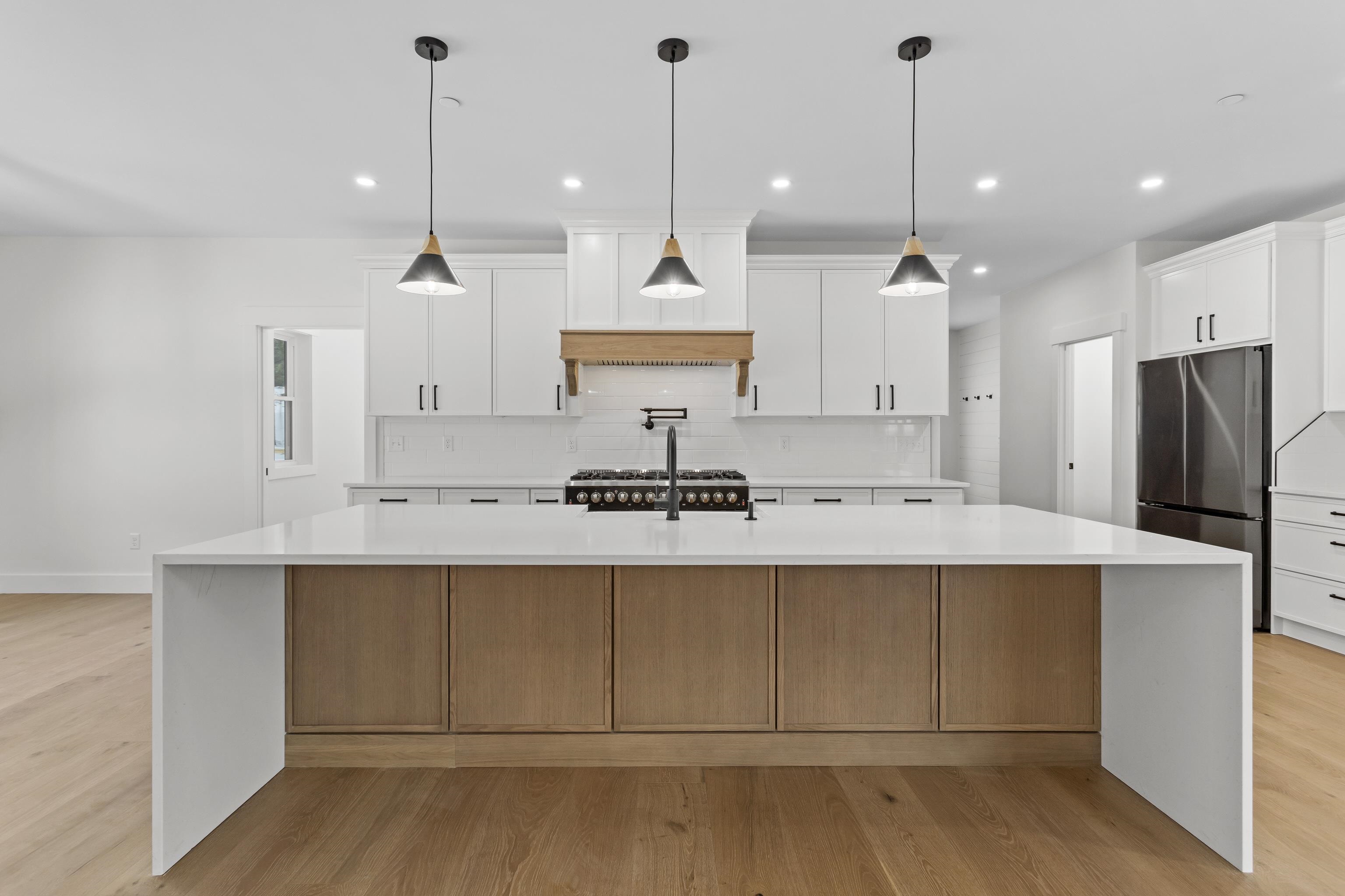 Homes for sale in New Boston, NH | 17 Sawmill Ln, New Boston, NH 03070 | MLS# 5073463