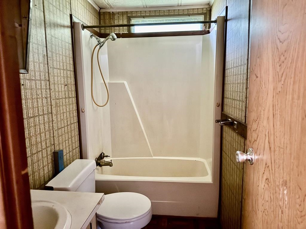 Homes for sale in Panton, VT | 384 Stove Pipe City Rd, Panton, VT 05491 | MLS# 5073483