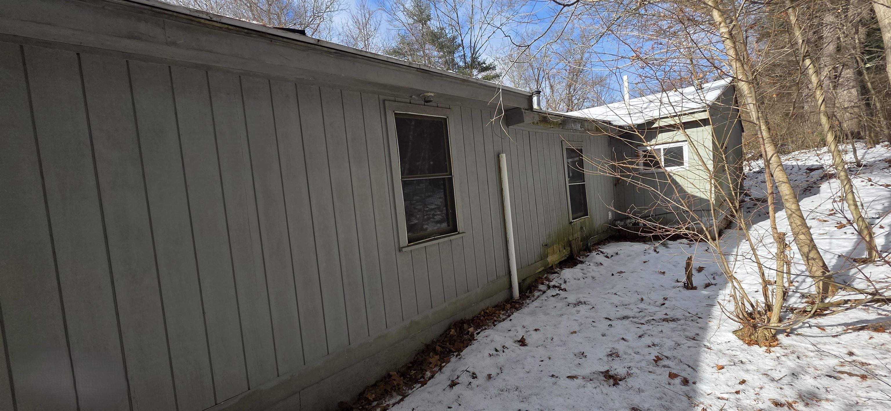 Homes for sale in Raymond, NH | 99 Route 27, Raymond, NH 03077 | MLS# 5073489