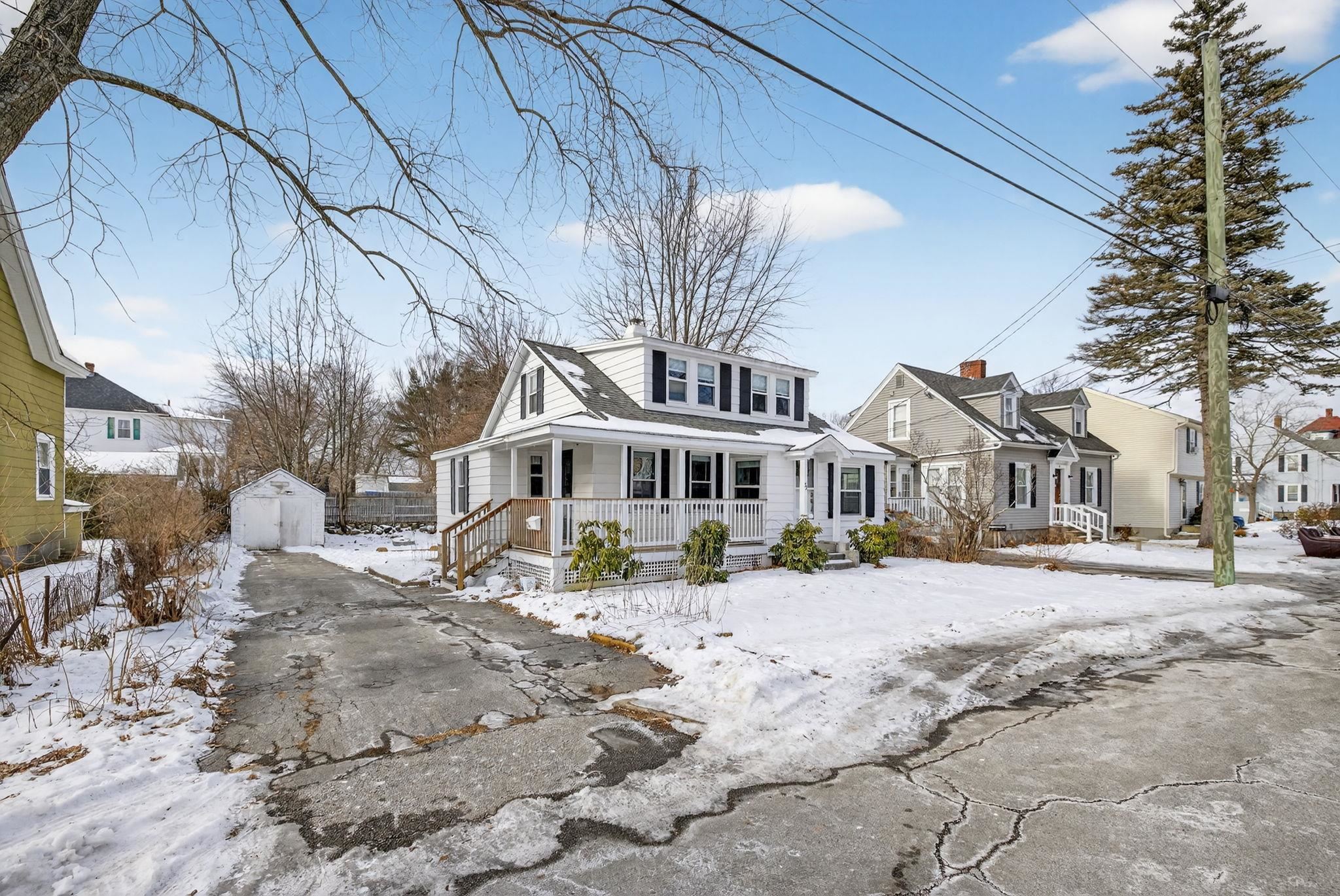 Homes for sale in Manchester, NH | 55 S Hall St, Manchester, NH 03103 | MLS# 5073505