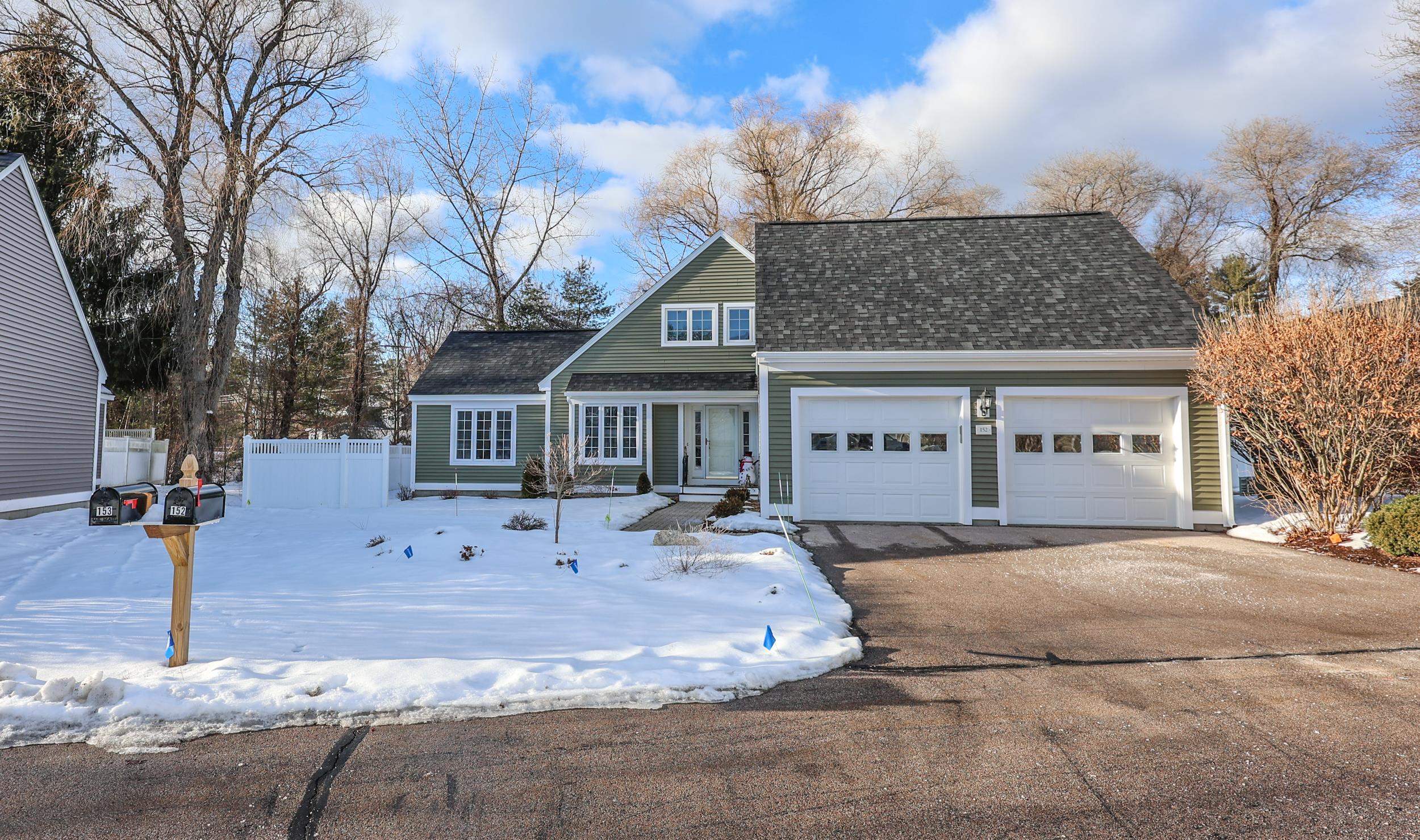 Homes for sale in Manchester, NH | 152 Straw Hill Rd, Manchester, NH 03104 | MLS# 5073510