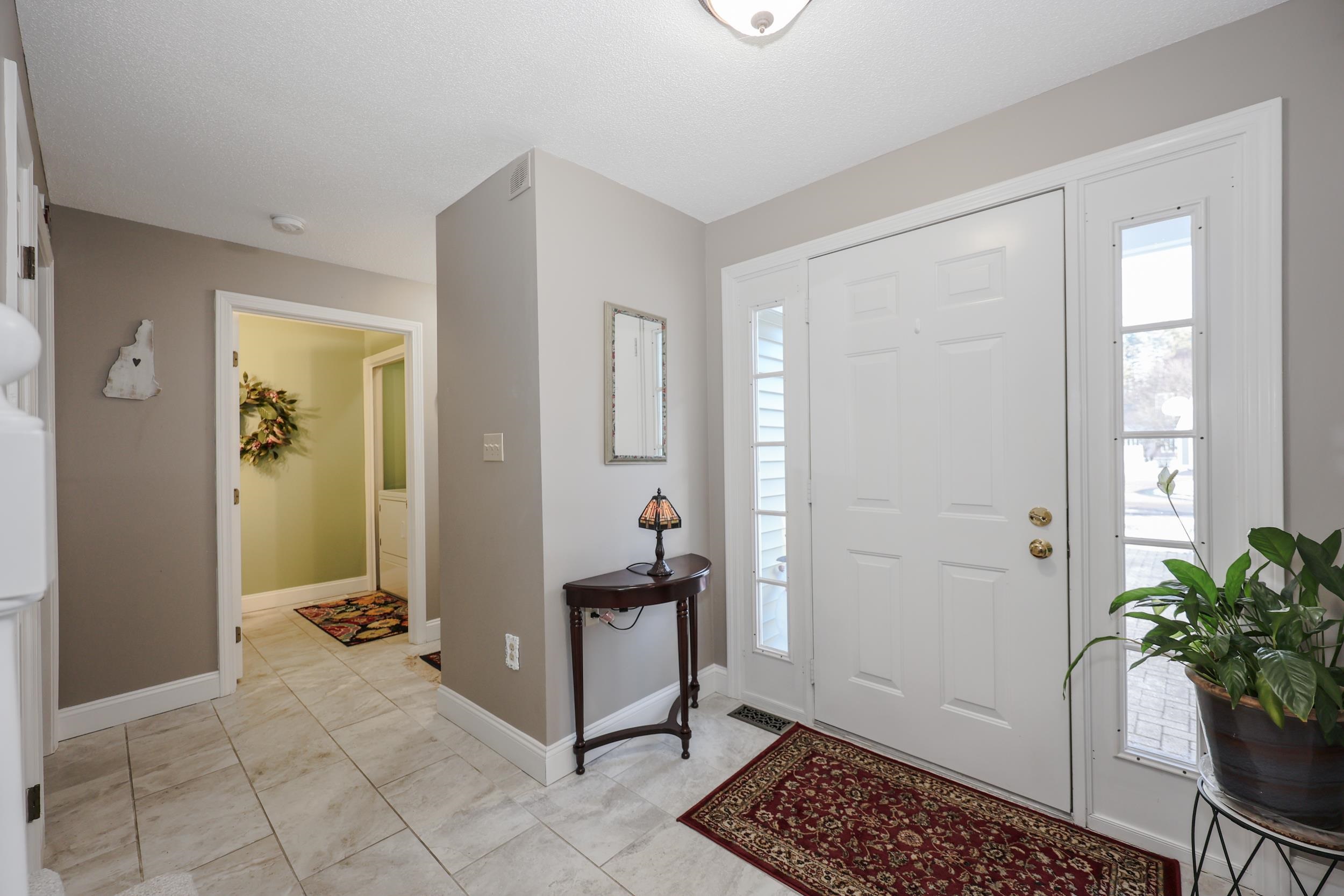 Homes for sale in Manchester, NH | 152 Straw Hill Rd, Manchester, NH 03104 | MLS# 5073510