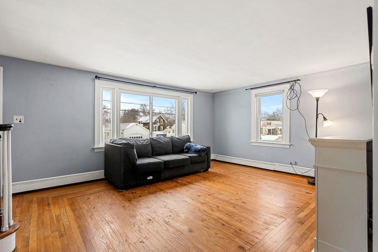 185 Villa St, Manchester, NH 03103