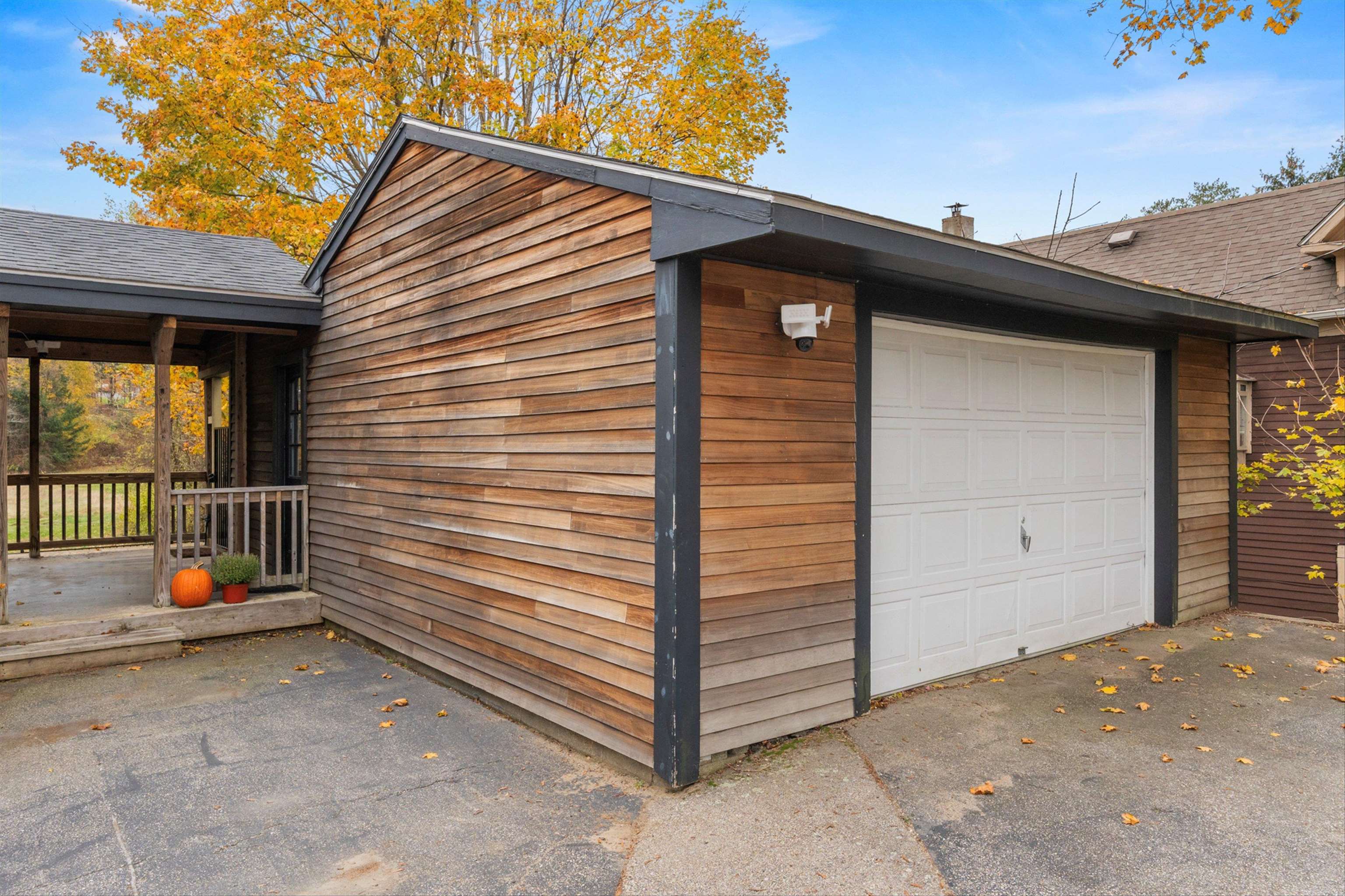 Homes for sale in Goffstown, NH | 22 South Mast St, Goffstown, NH 03045 | MLS# 5073538