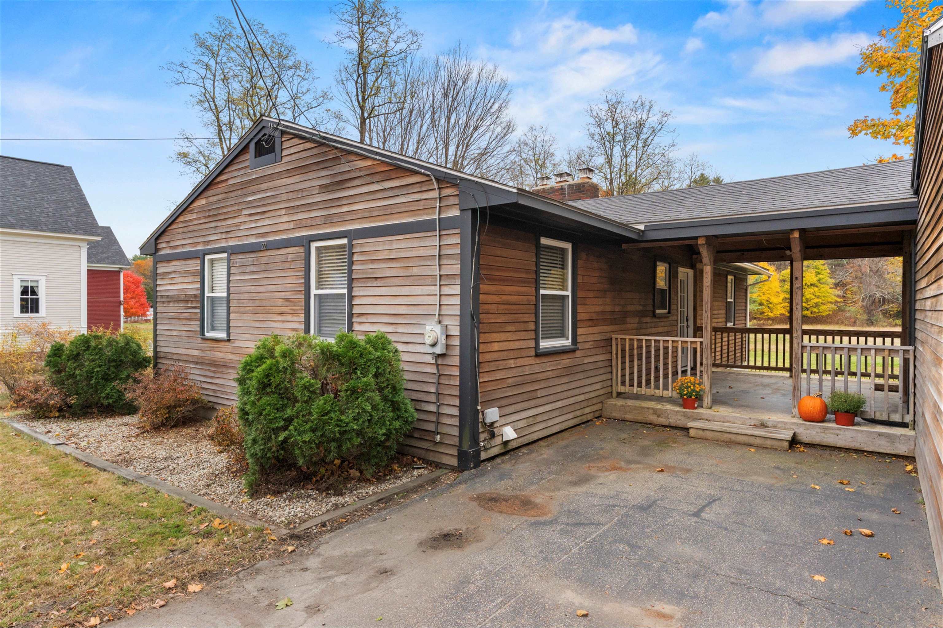 Homes for sale in Goffstown, NH | 22 South Mast St, Goffstown, NH 03045 | MLS# 5073538