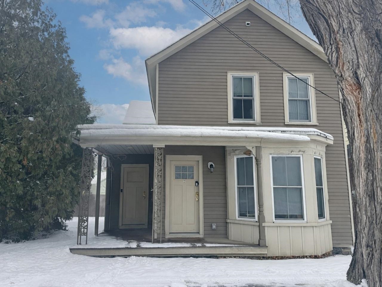 33-35 Intervale Avenue