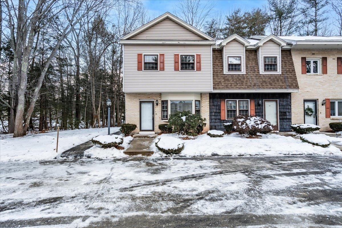 90 Golfview Dr, Manchester, NH 03102