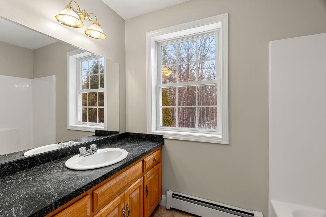 53 Penacook Rd, Chester, NH 03036