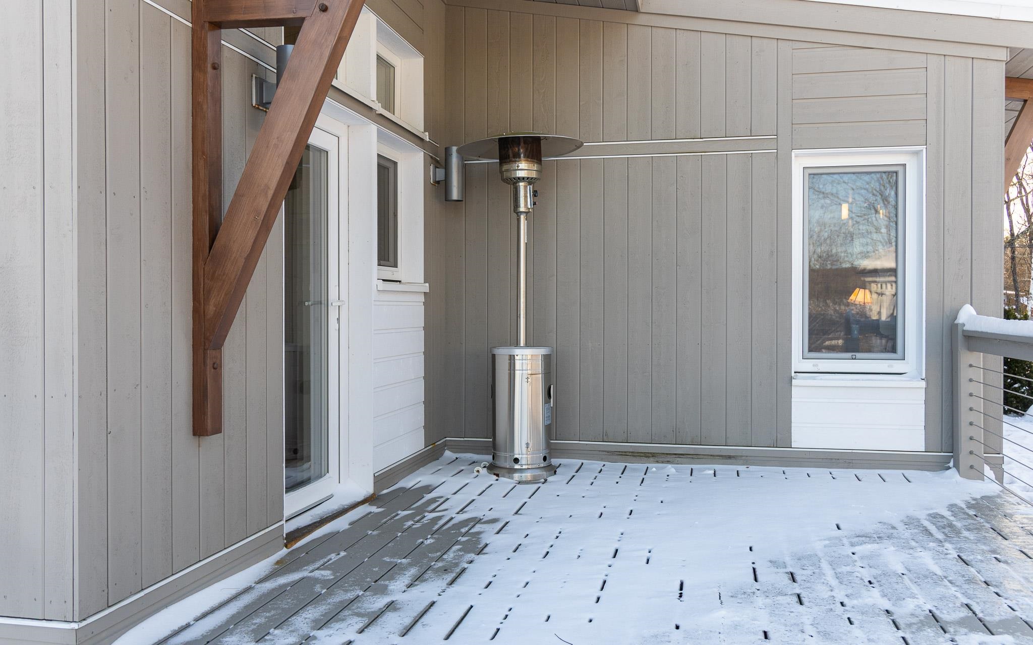 101 Wentworth Rd, Walpole, NH 03608