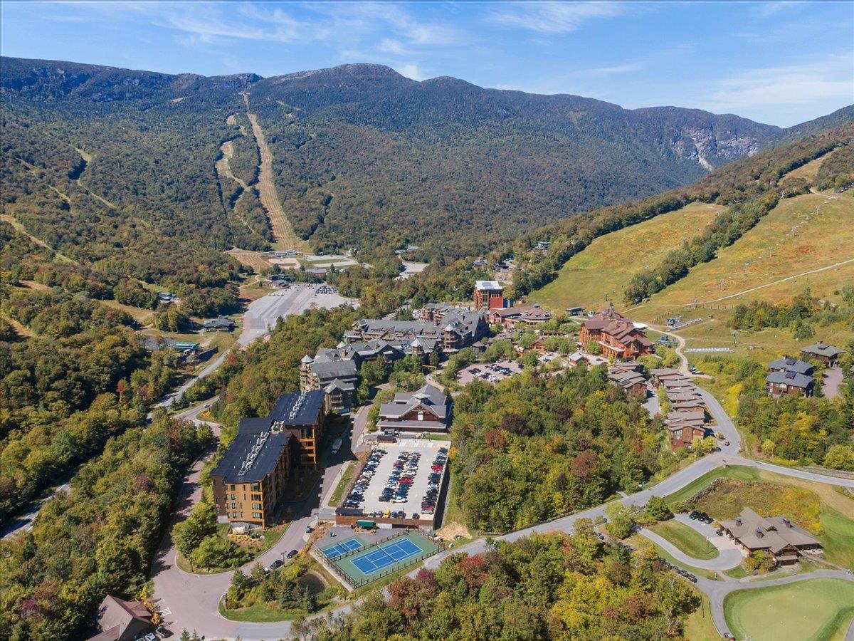 Homes for sale in Stowe, VT | 7412 Mountain Rd #03-01, 406, Stowe, VT 05672 | MLS# 5073624