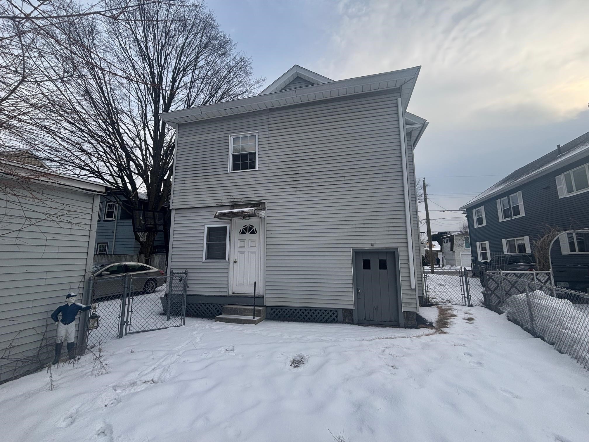 84 Bowers St, Nashua, NH 03060