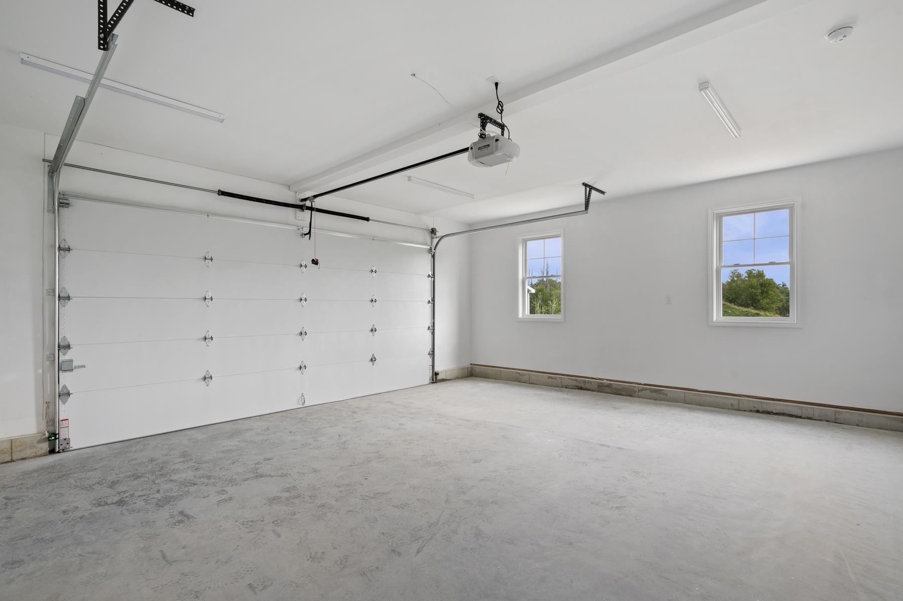 Homes for sale in Raymond, NH | 7 Autumn Ln, Raymond, NH 03077 | MLS# 5073703