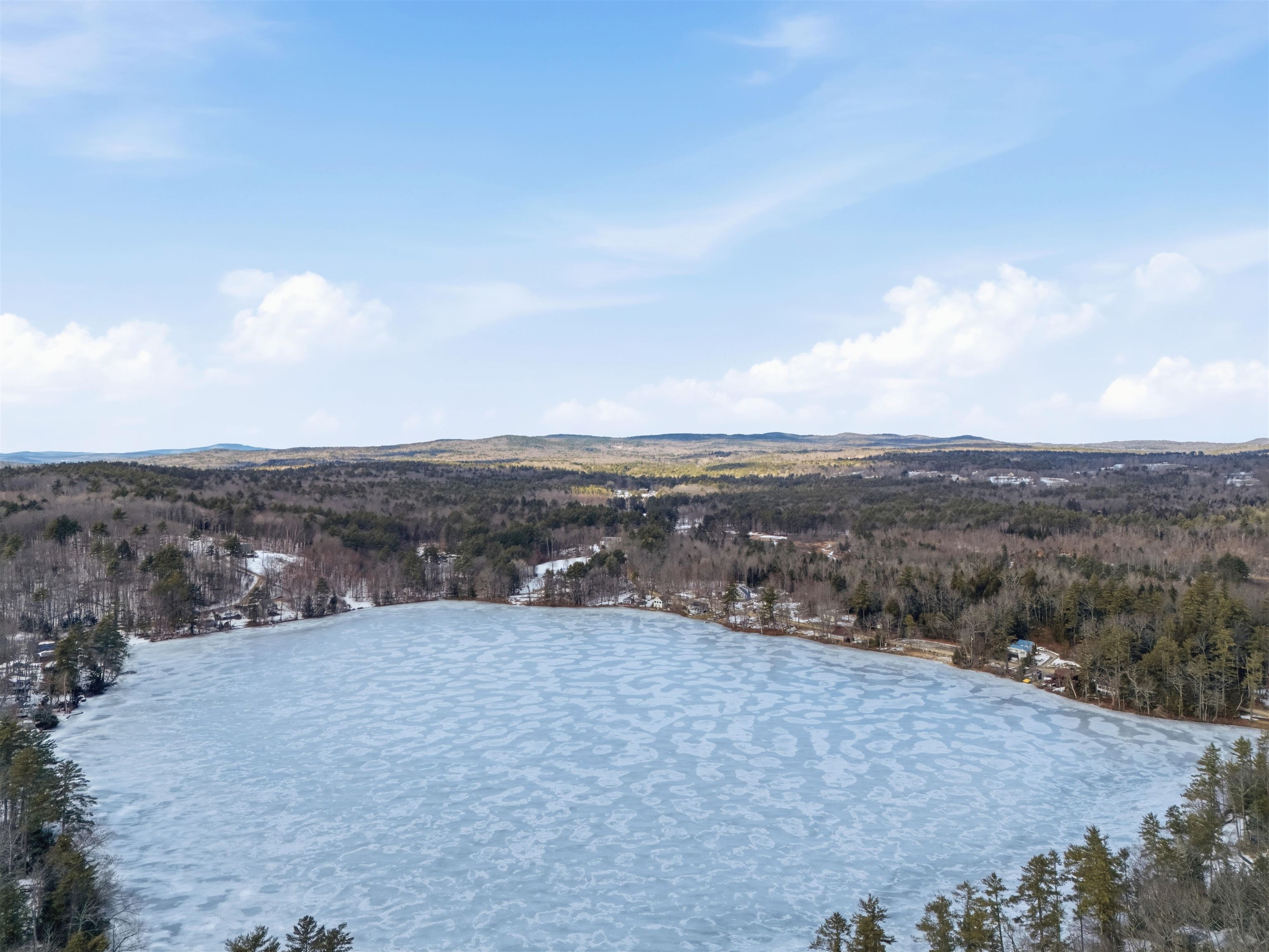 287 Clough Pond Rd, Loudon, NH 03307