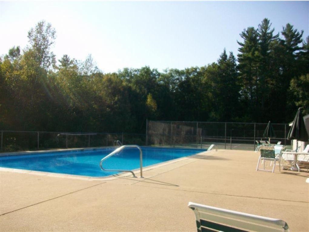 77 Northbrook Cir, Conway, NH 03860