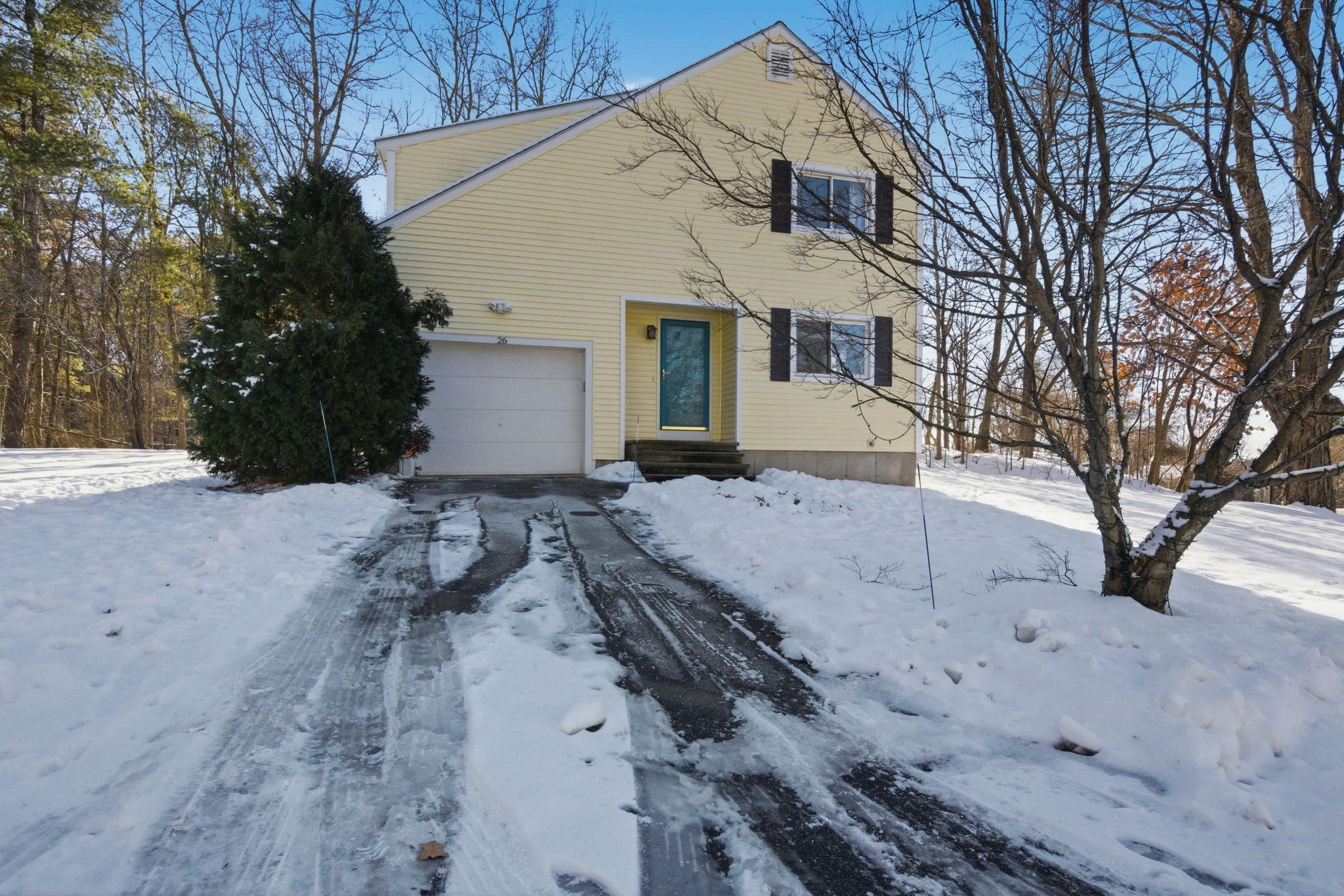 MLS 5073883: 26 Mindy Place-Unit 26, Nashua NH