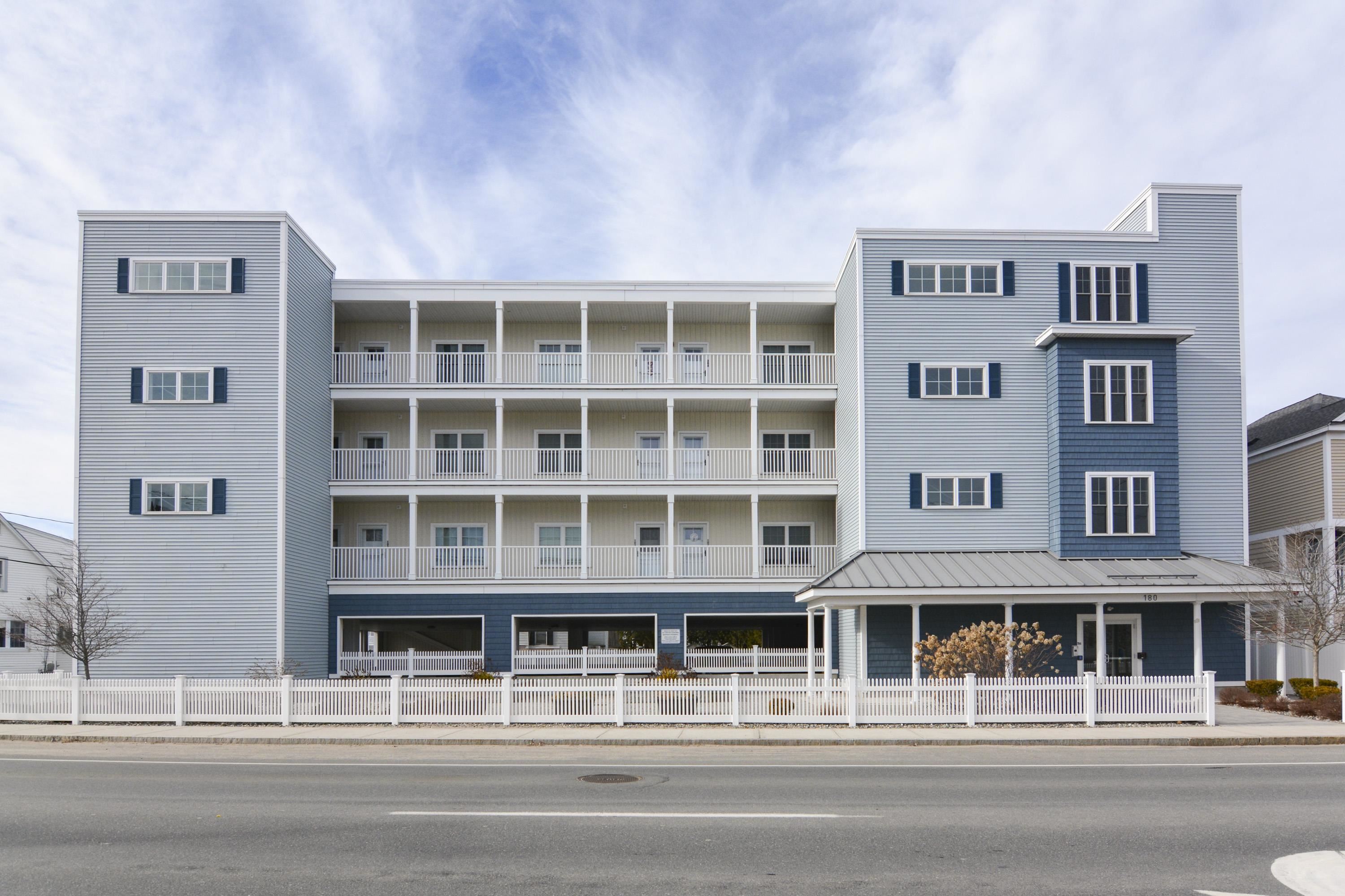 MLS 5073899: 180 Ashworth Avenue-Unit 105, Hampton NH