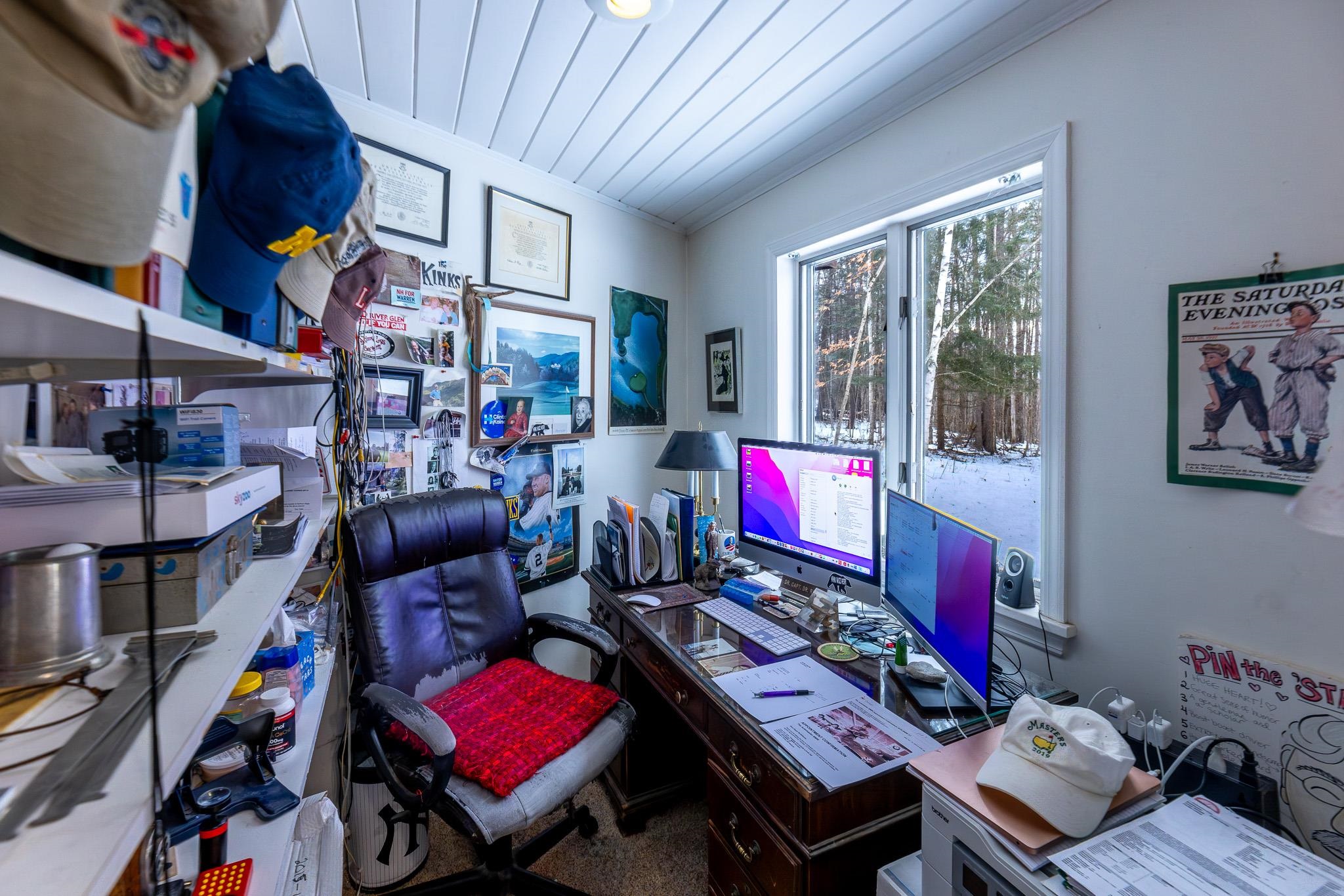 1st Floor Small Office 24604401