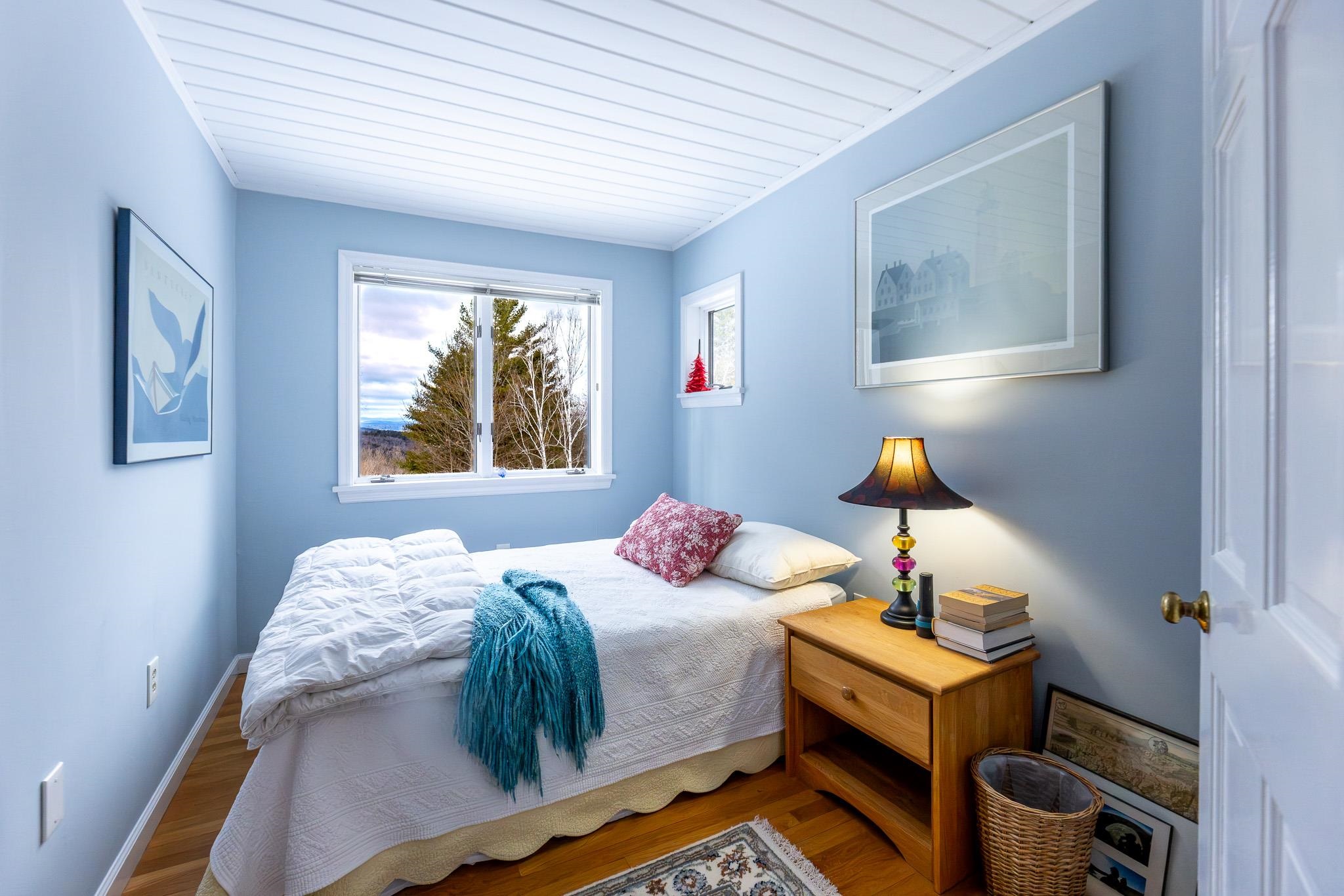 2nd Floor Smallest Bedroom (3) 24604409