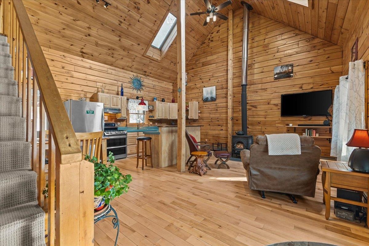 Homes for sale in Brookfield, VT | 1780 Cemetery St, Brookfield, VT 05036 | MLS# 5074113