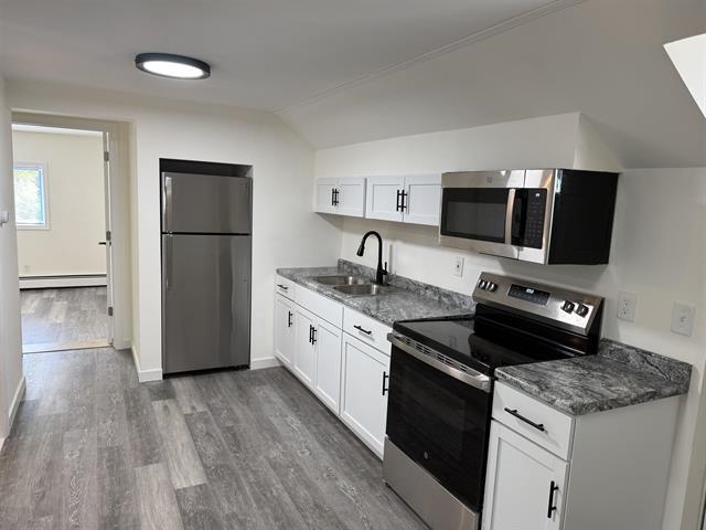 Homes for sale in Rutland City, VT | 72 Plain St, Rutland City, VT 05701 | MLS# 5074253