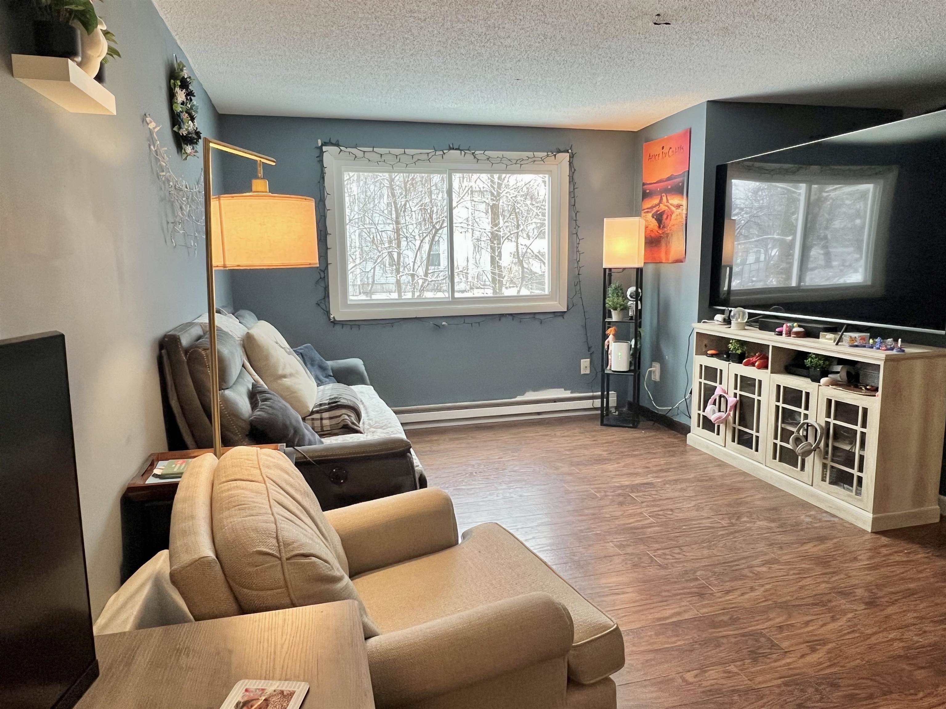 Homes for sale in Manchester, NH | 206 Calef Rd, Manchester, NH 03103 | MLS# 5074308