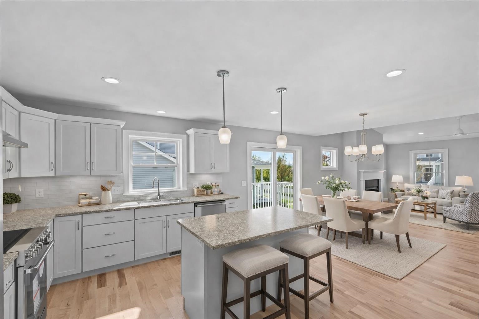 Homes for sale in South Burlington, VT | 262-1 Midland Ave, South Burlington, VT 05453 | MLS# 5074447