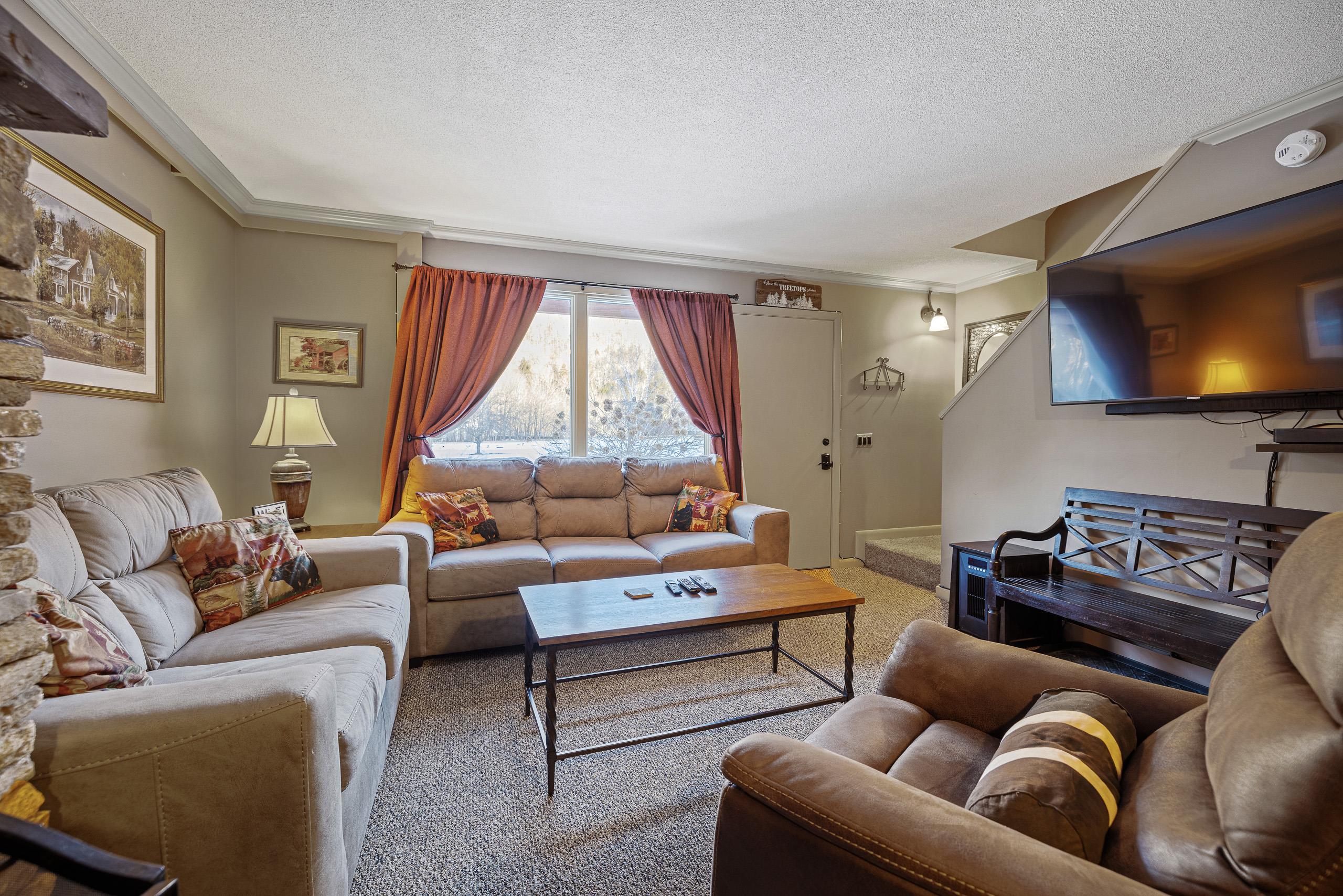 Homes for sale in Killington, VT | 140 Valley Park Rd #D4, Killington, VT 05751 | MLS# 5074479