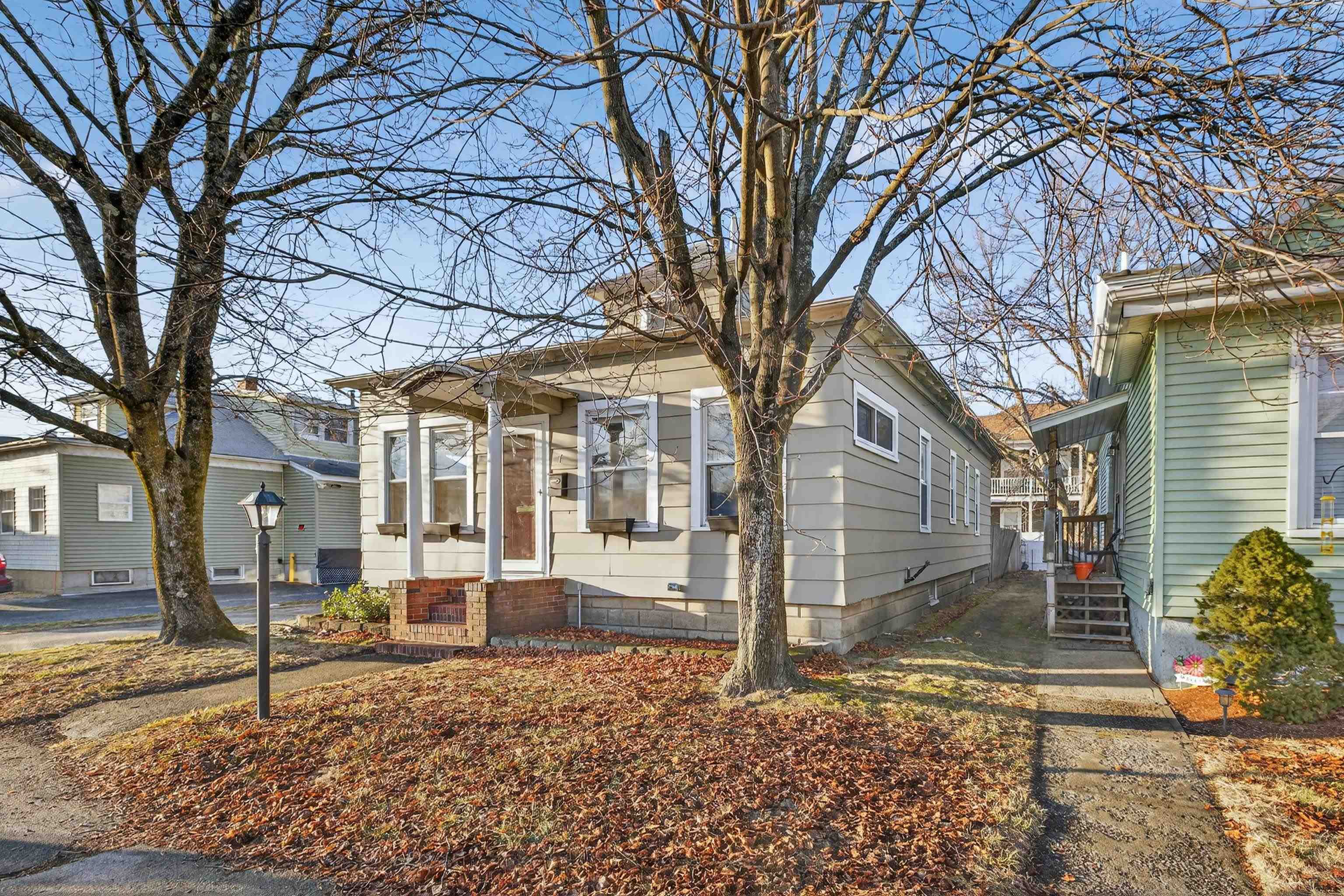 Homes for sale in Goffstown, NH | 7 Pinard St, Goffstown, NH 03045 | MLS# 5074492