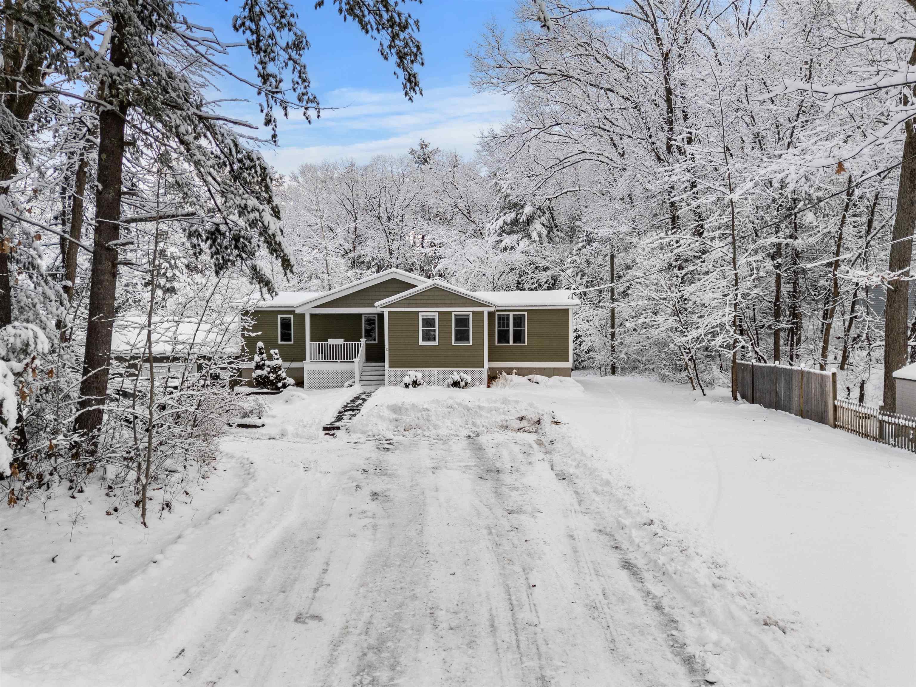 Homes for sale in Hudson, NH | 18 Meadow Dr, Hudson, NH 03051 | MLS# 5074497