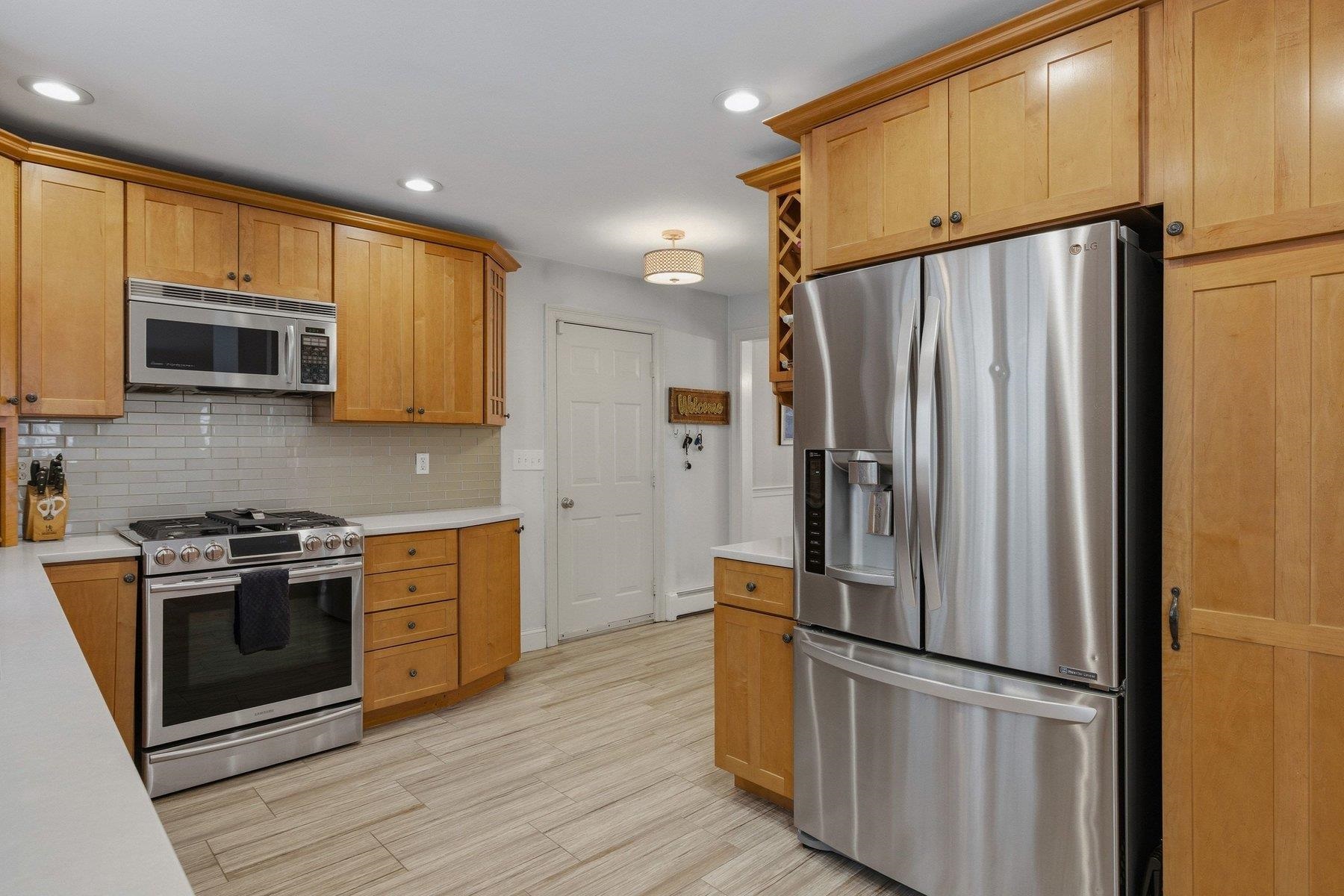 Homes for sale in Portsmouth, NH | 1 Pheasant Ln, Portsmouth, NH 03801 | MLS# 5074545