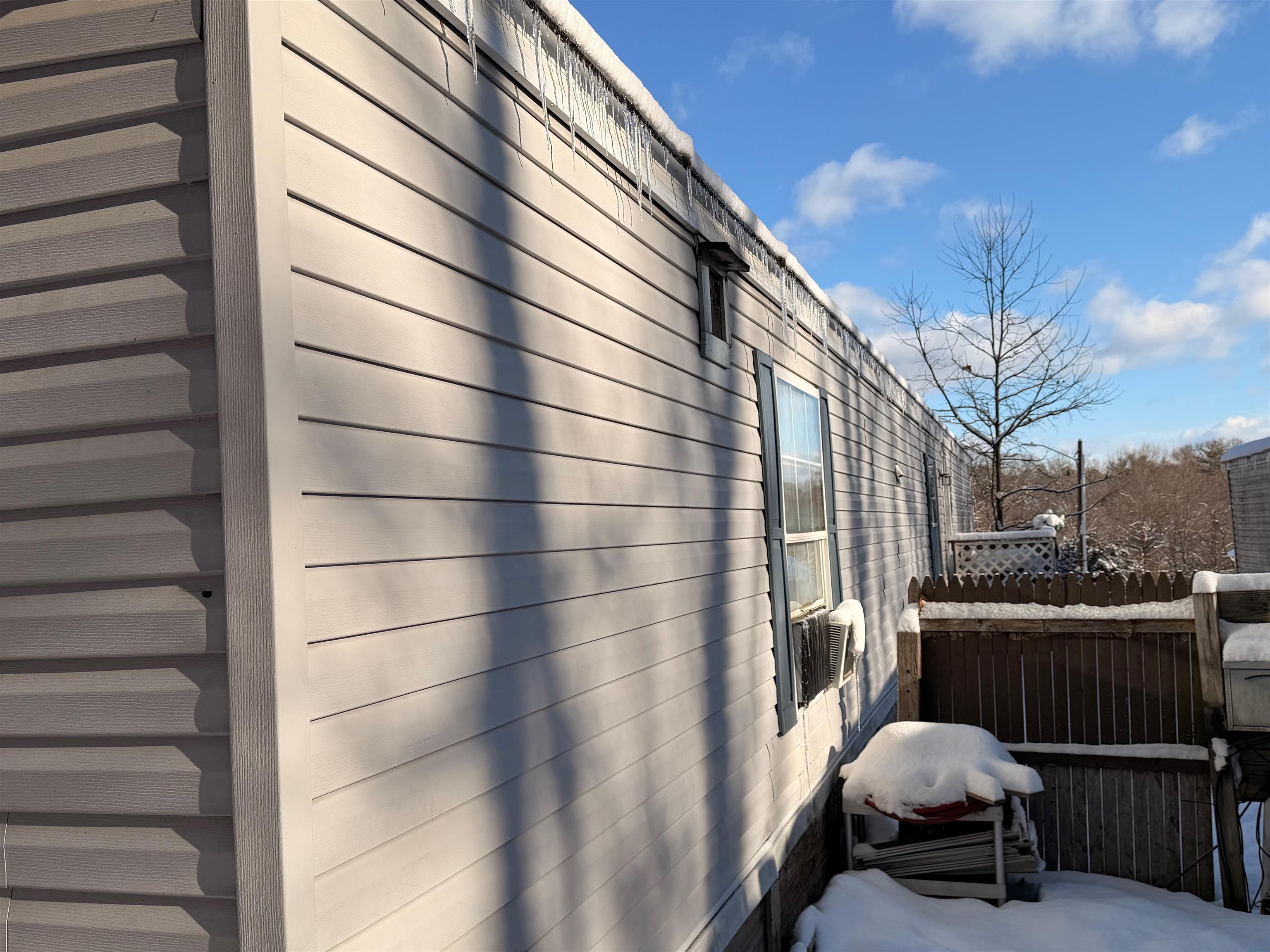 Homes for sale in Franklin, NH | 15 Trail St, Franklin, NH 03235 | MLS# 5074553