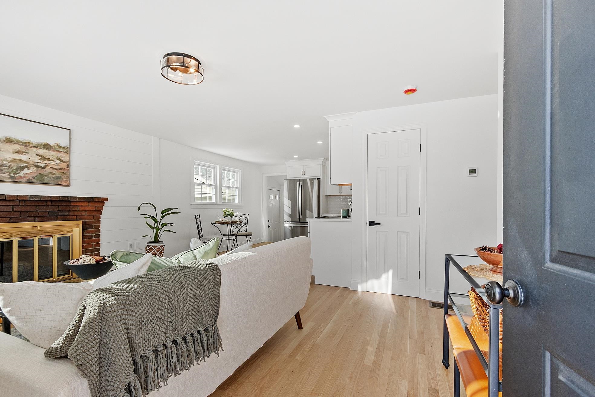 Homes for sale in Salem, NH | 13 Centerville Dr, Salem, NH 03079 | MLS# 5074578