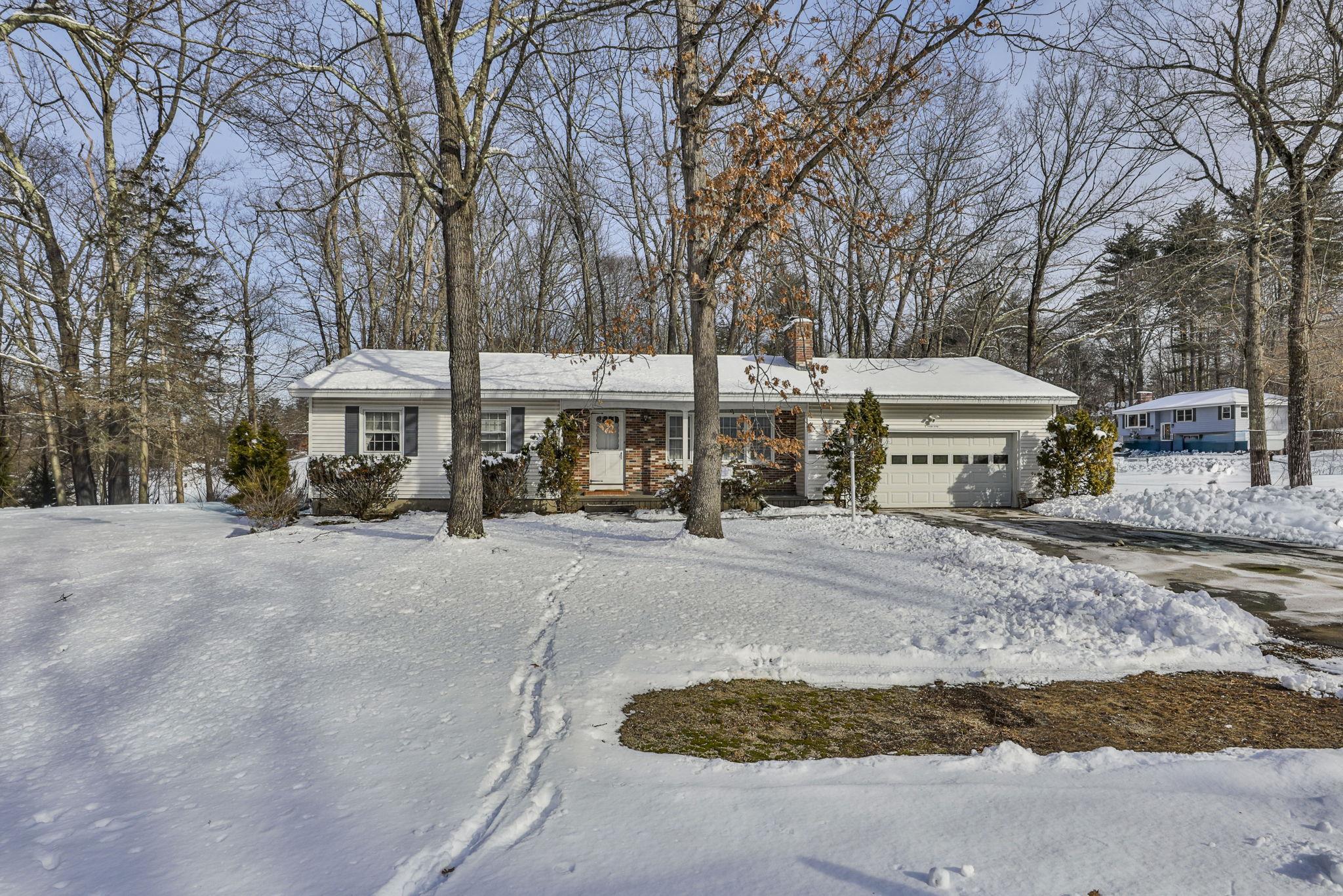 Homes for sale in Hudson, NH | 8 Prince Dr, Hudson, NH 03051 | MLS# 5074613