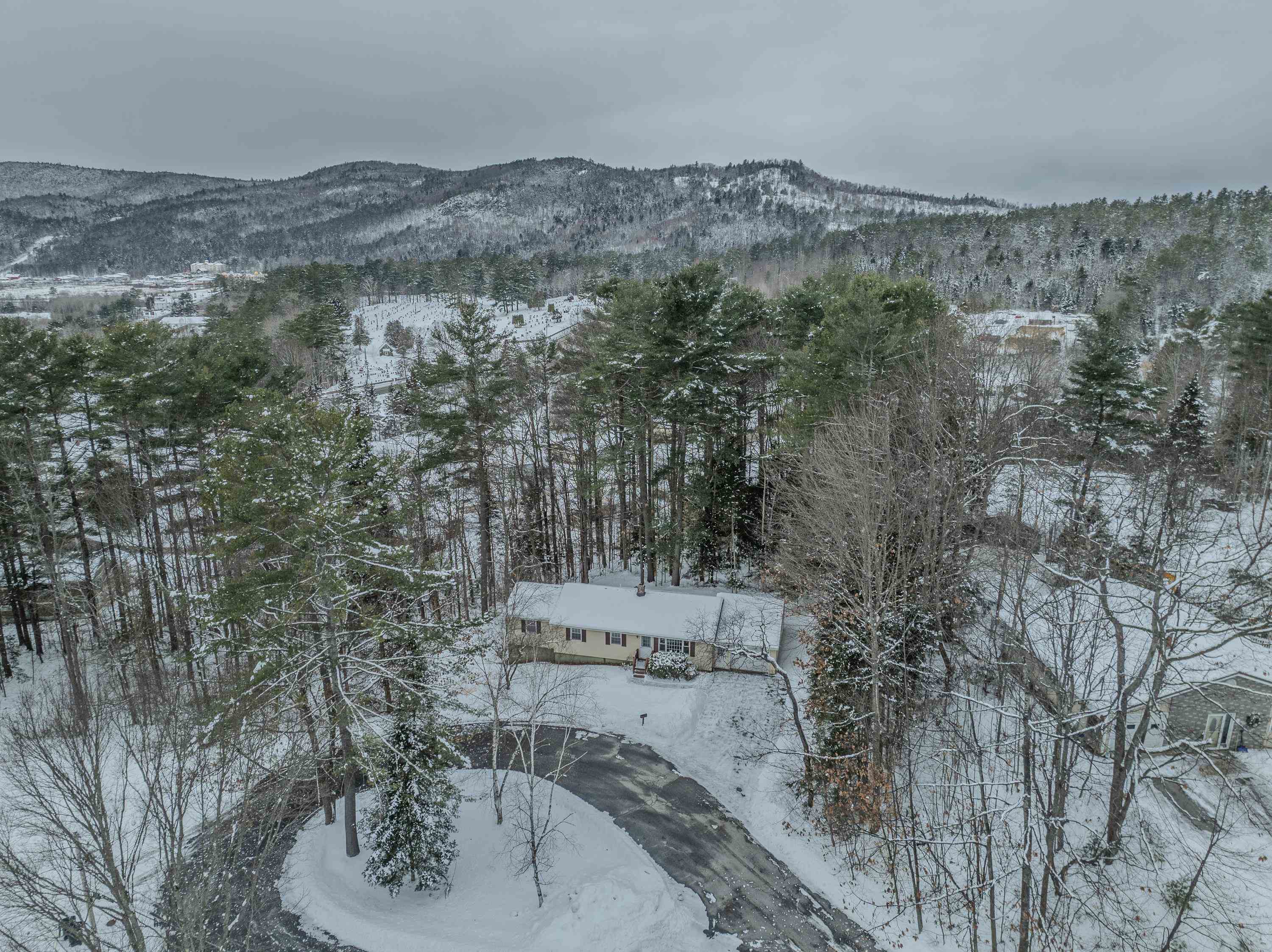 Homes for sale in Littleton, NH | 22 Winter St, Littleton, NH 03561 | MLS# 5074639