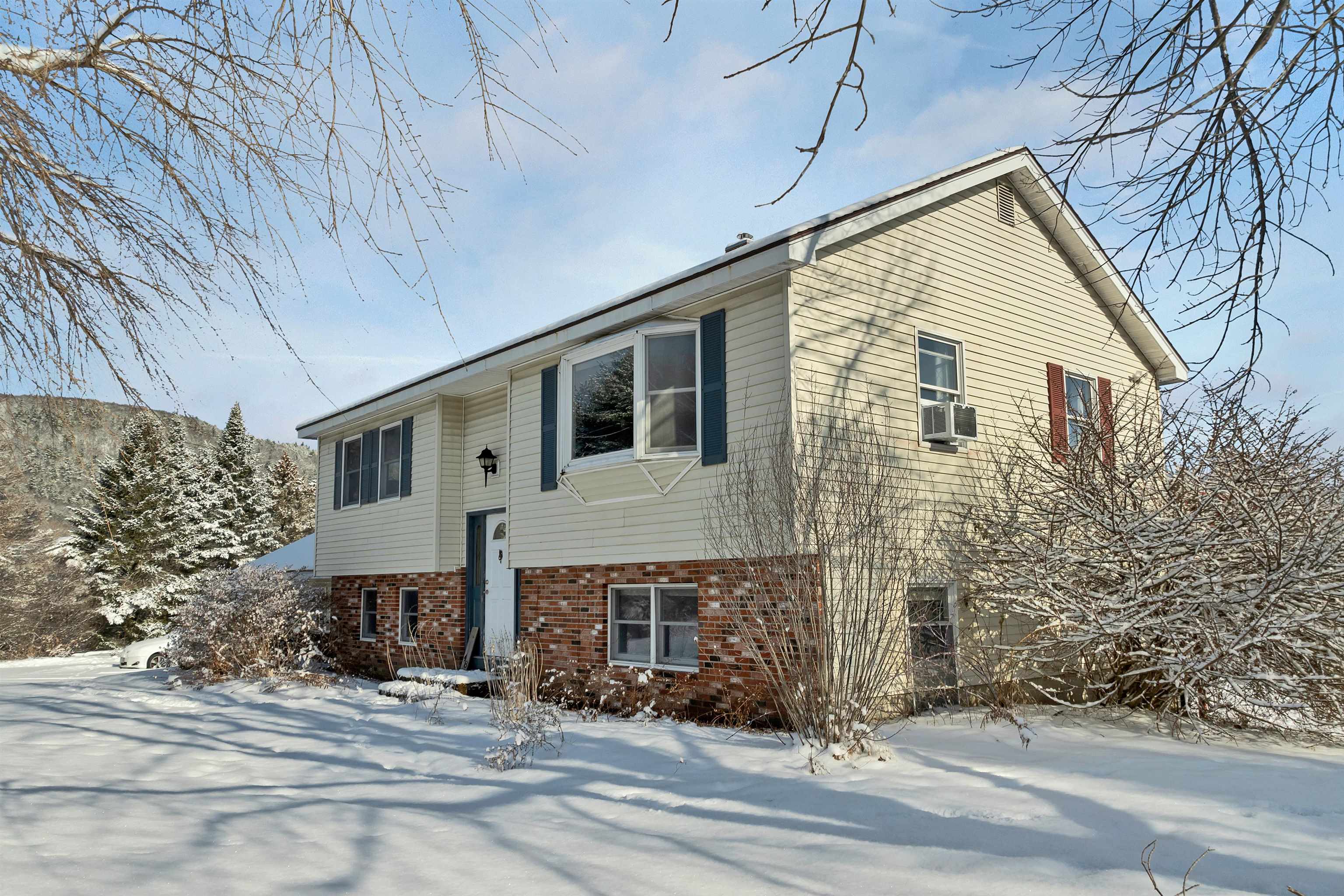 Homes for sale in Lebanon, NH | 48 Manchester Dr, Lebanon, NH 03766 | MLS# 5074649