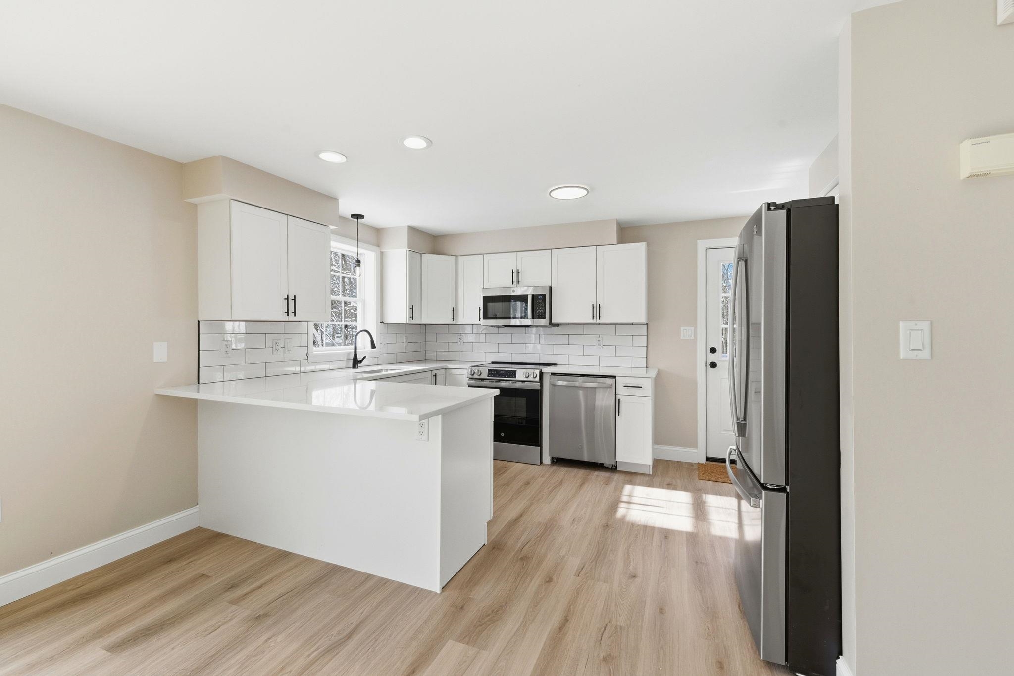 Homes for sale in Epping, NH | 2 Prescott Rd, Epping, NH 03042 | MLS# 5074661