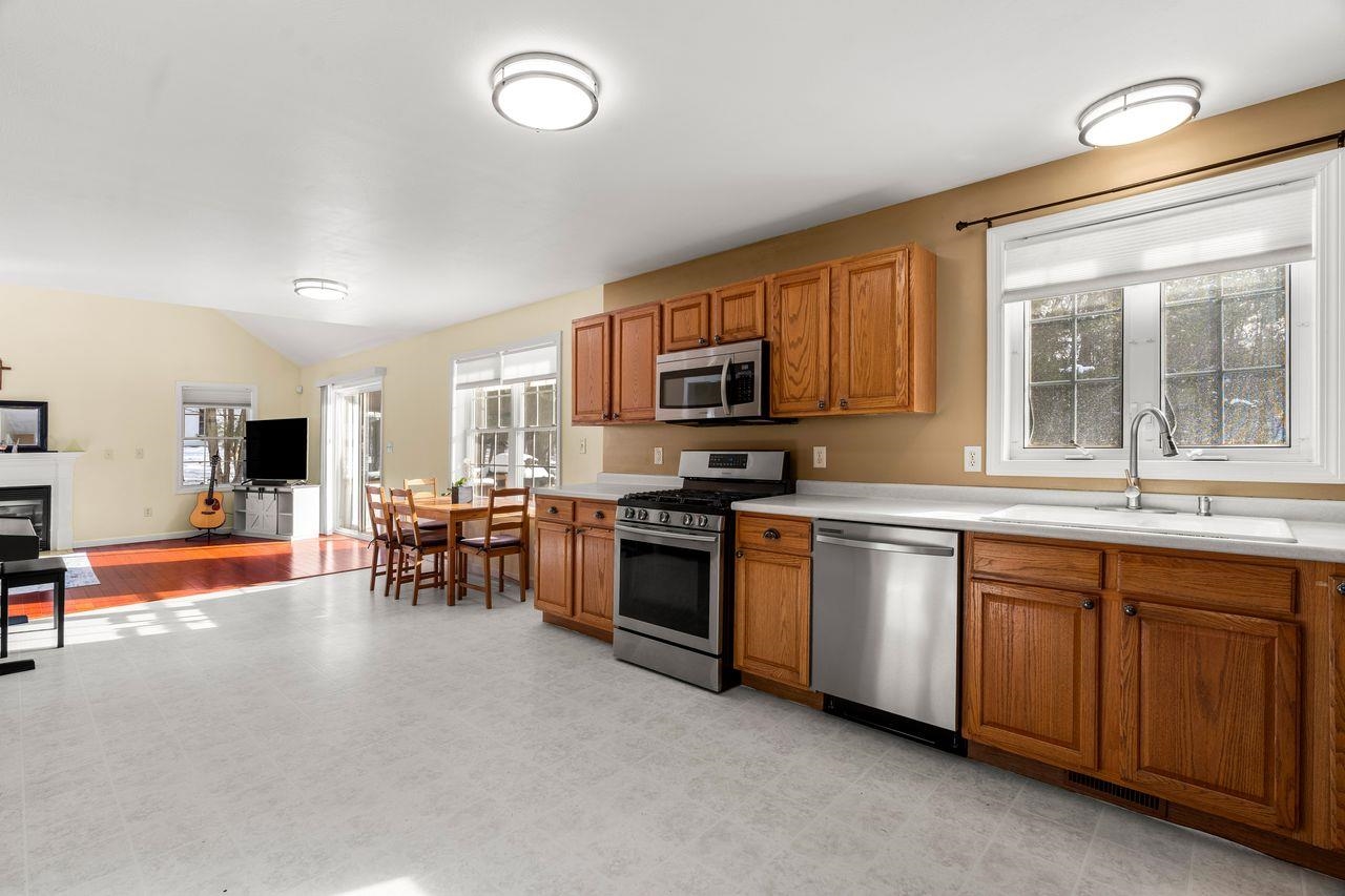 Homes for sale in Amherst, NH | 1 Patricia Ln, Amherst, NH 03031 | MLS# 5074710