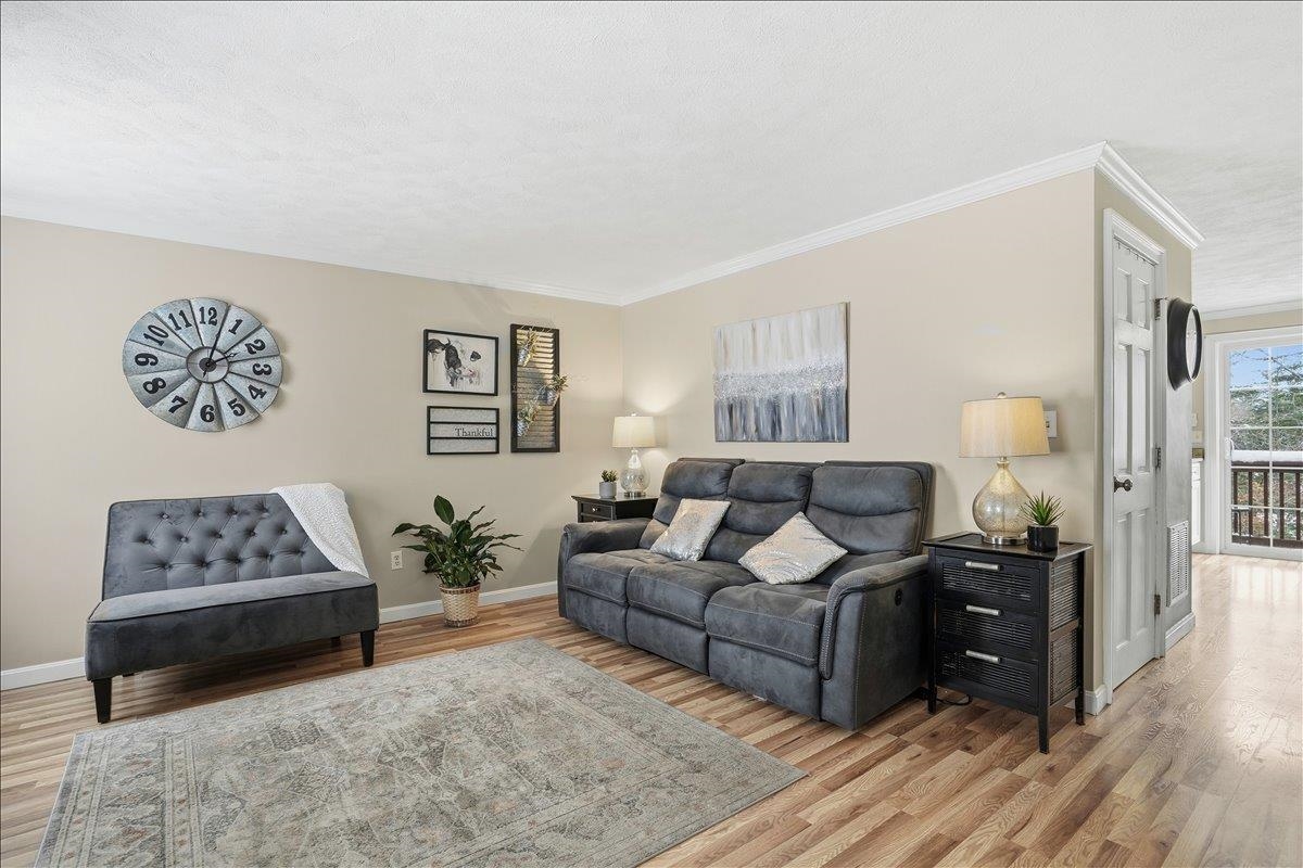 Homes for sale in Nashua, NH | 43 Hawkstead Holw, Nashua, NH 03063 | MLS# 5074723