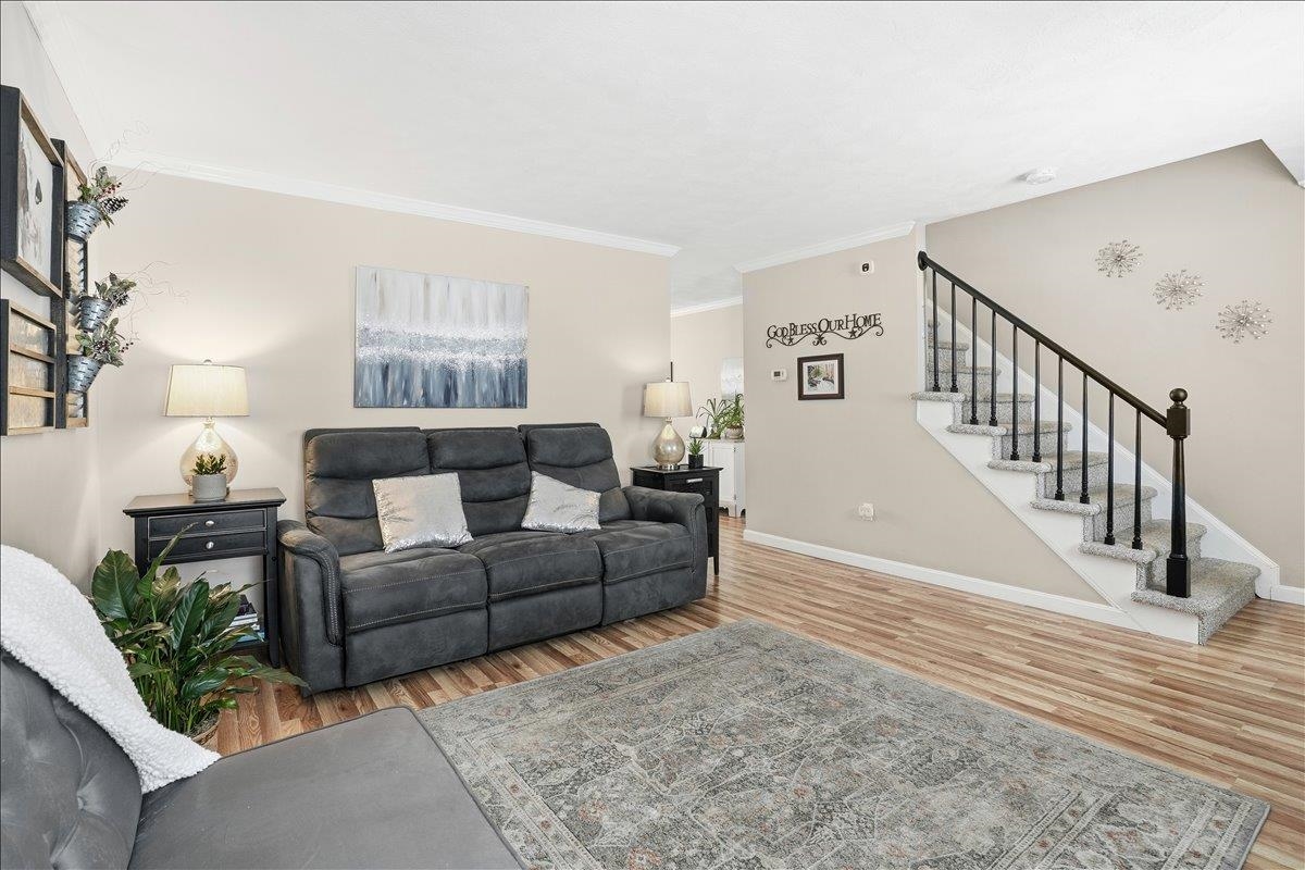 Homes for sale in Nashua, NH | 43 Hawkstead Holw, Nashua, NH 03063 | MLS# 5074723