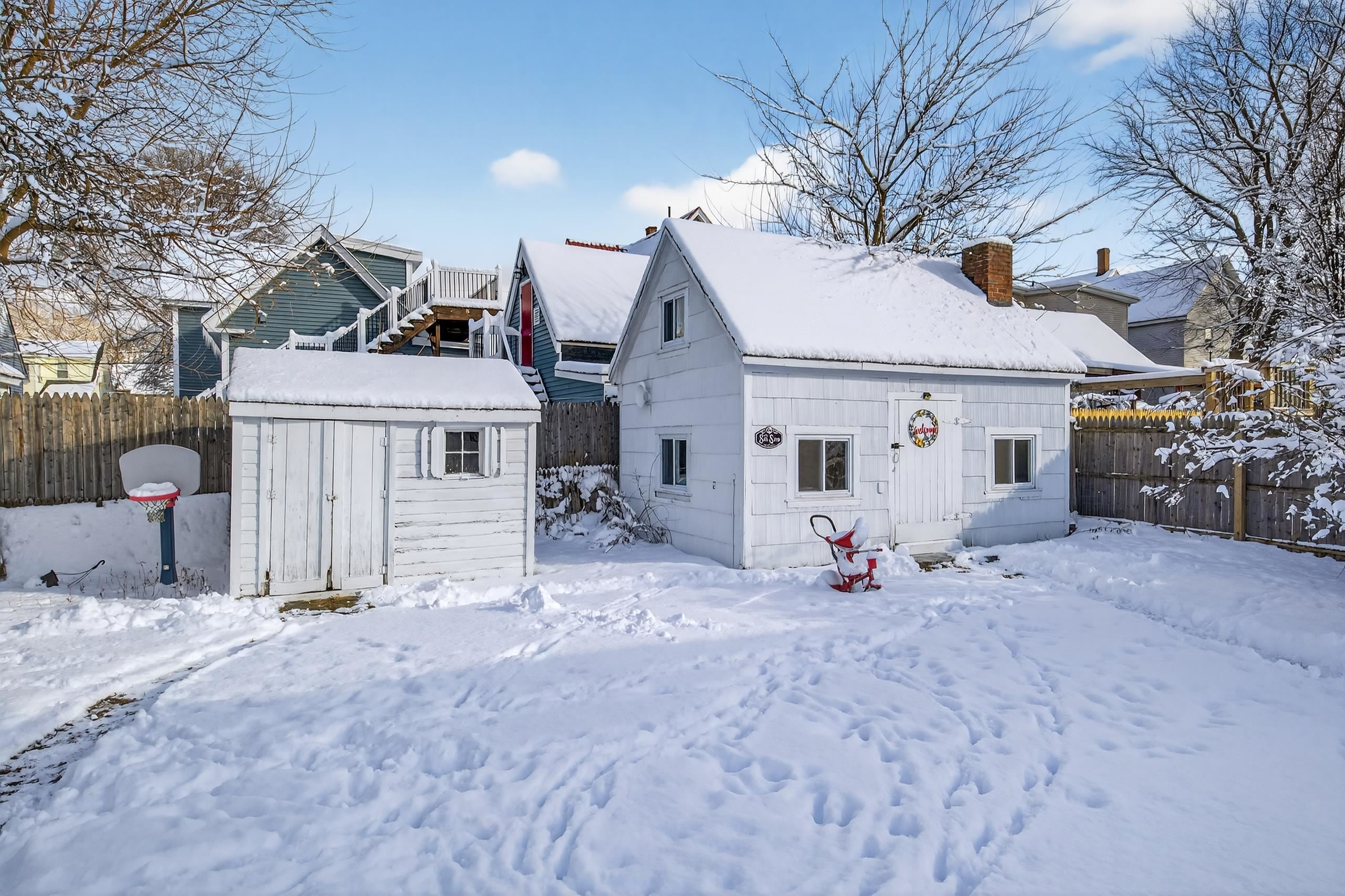 Homes for sale in Manchester, NH | 311 Thornton St, Manchester, NH 03102 | MLS# 5074736