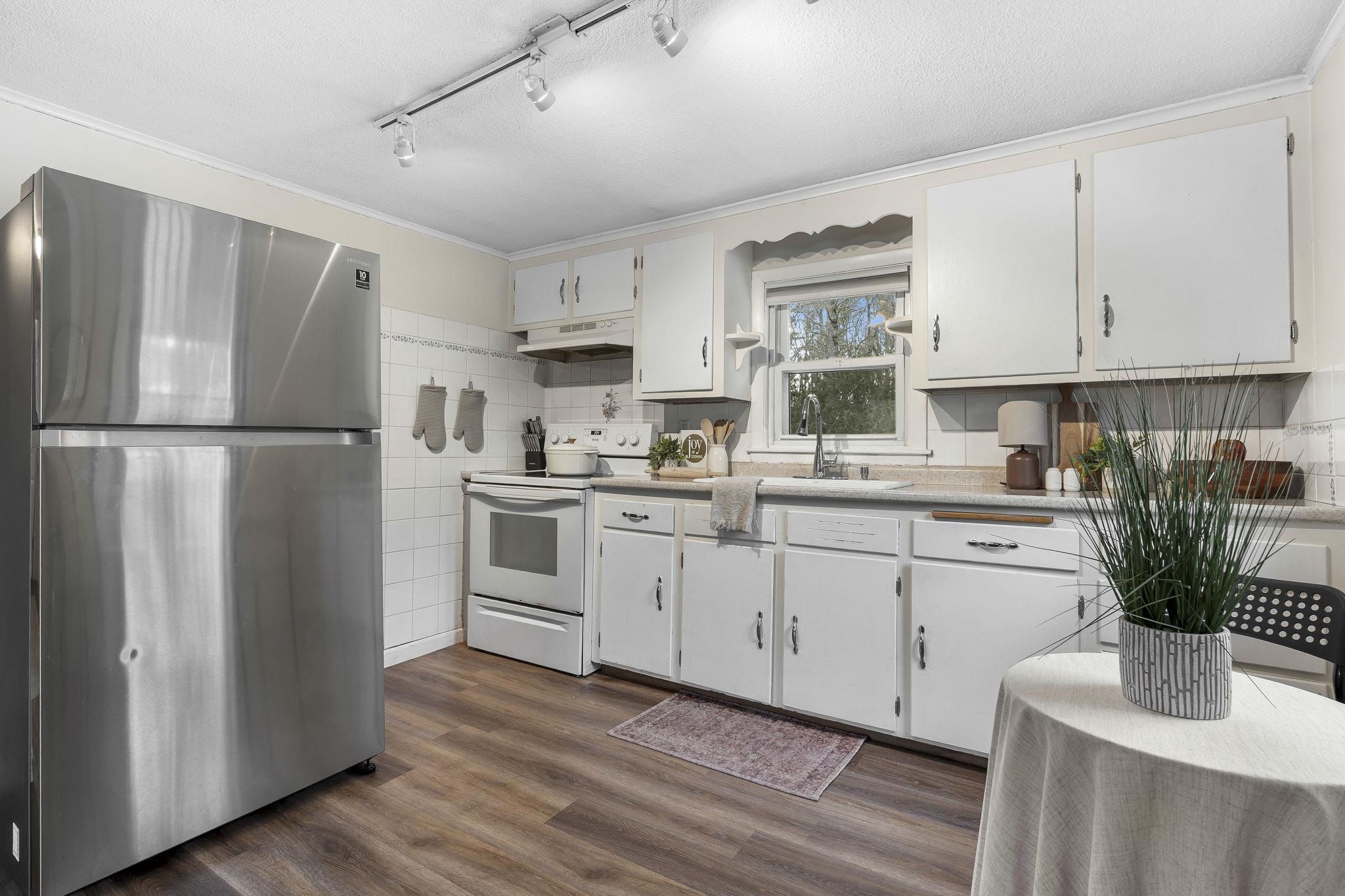 Homes for sale in Auburn, NH | 378 Chester Rd, Auburn, NH 03032 | MLS# 5074757