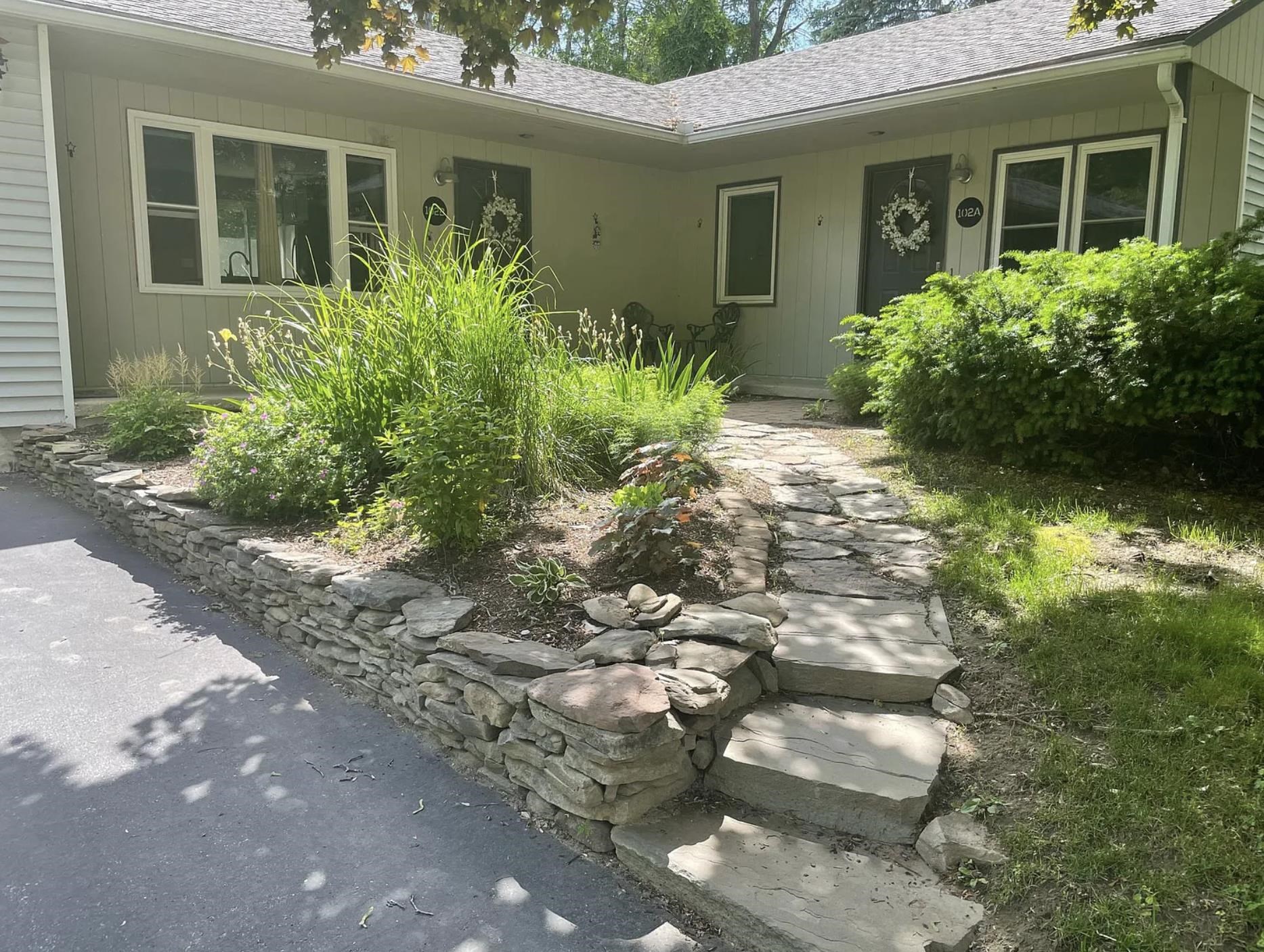 Homes for sale in Shelburne, VT | 102 Juniper Rdg, Shelburne, VT 05403 | MLS# 5074773