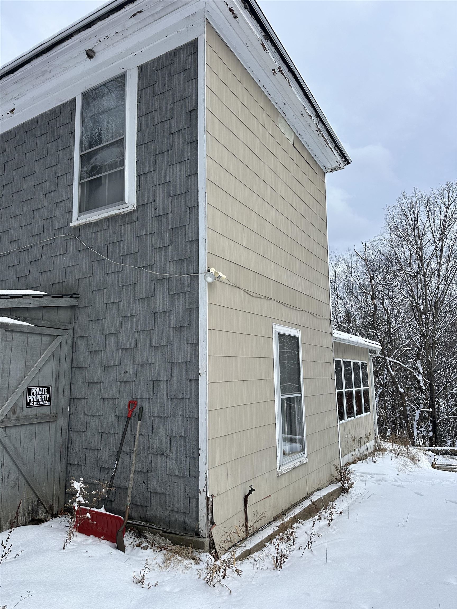 Homes for sale in Berlin, NH | 105 Maple St, Berlin, NH 03570 | MLS# 5074798