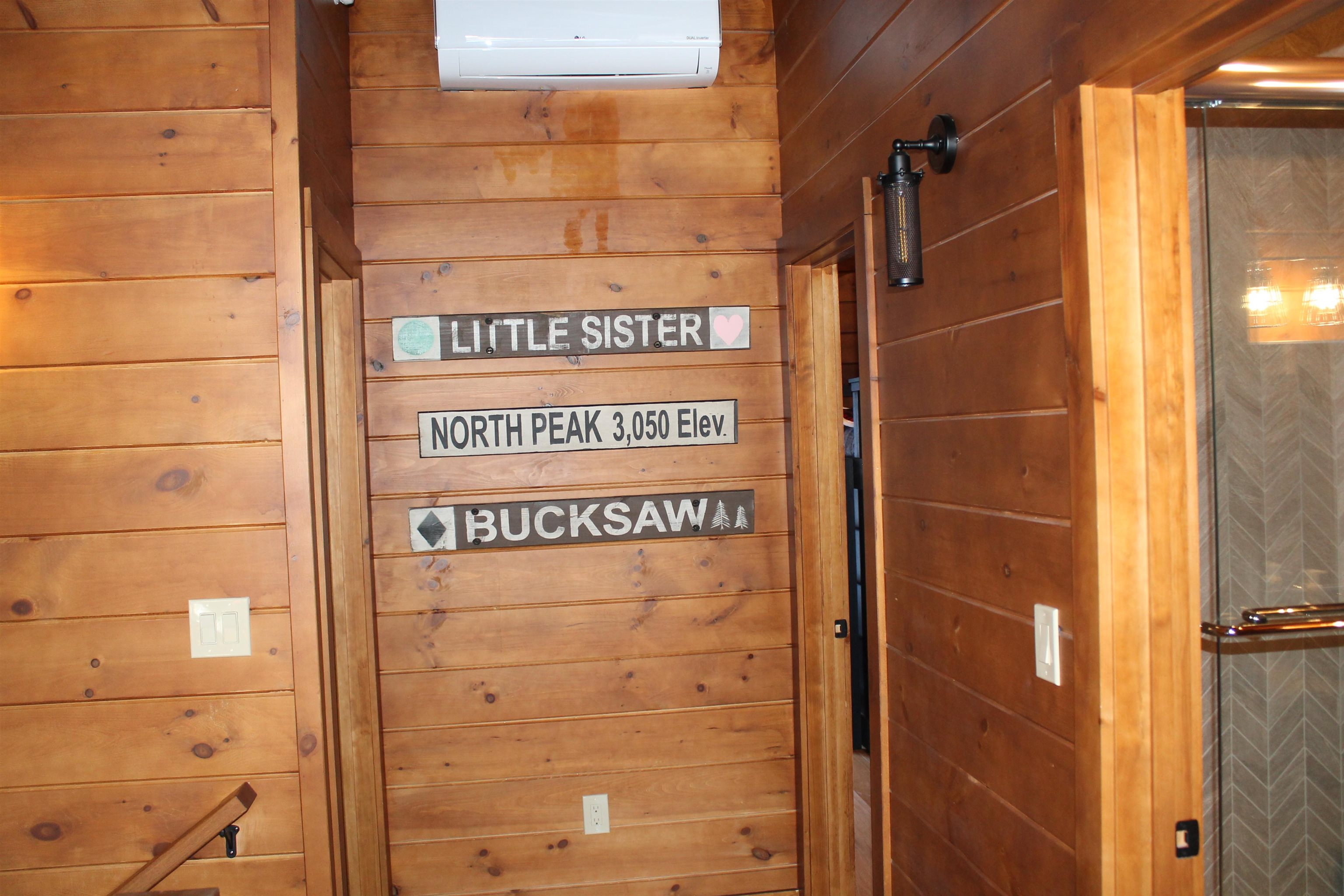 Homes for sale in Lincoln, NH | 137 South Peak Rd, Lincoln, NH 03251 | MLS# 5074832