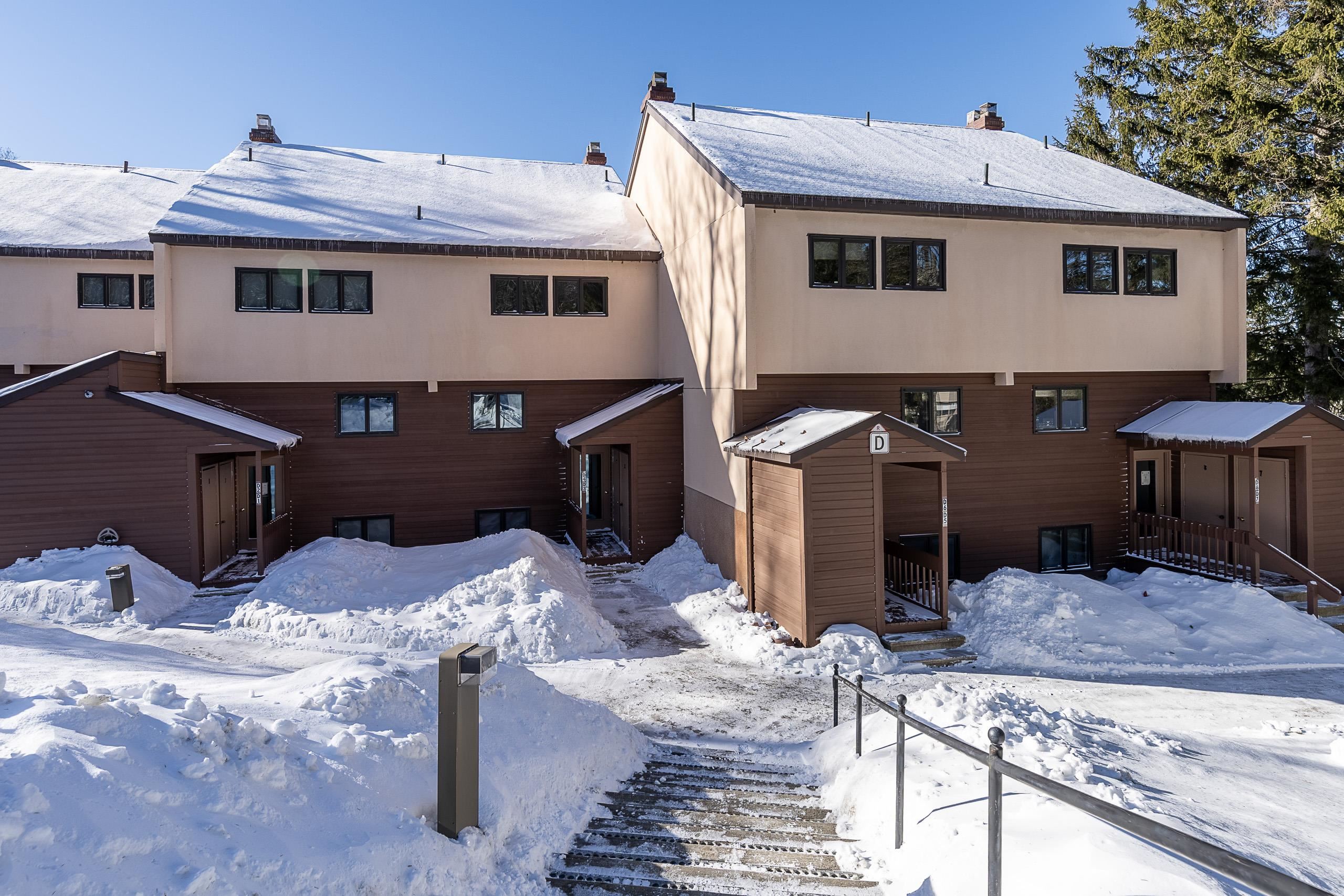 Homes for sale in Killington, VT | 774 East Mountain Rd #D4, Killington, VT 05751 | MLS# 5074837