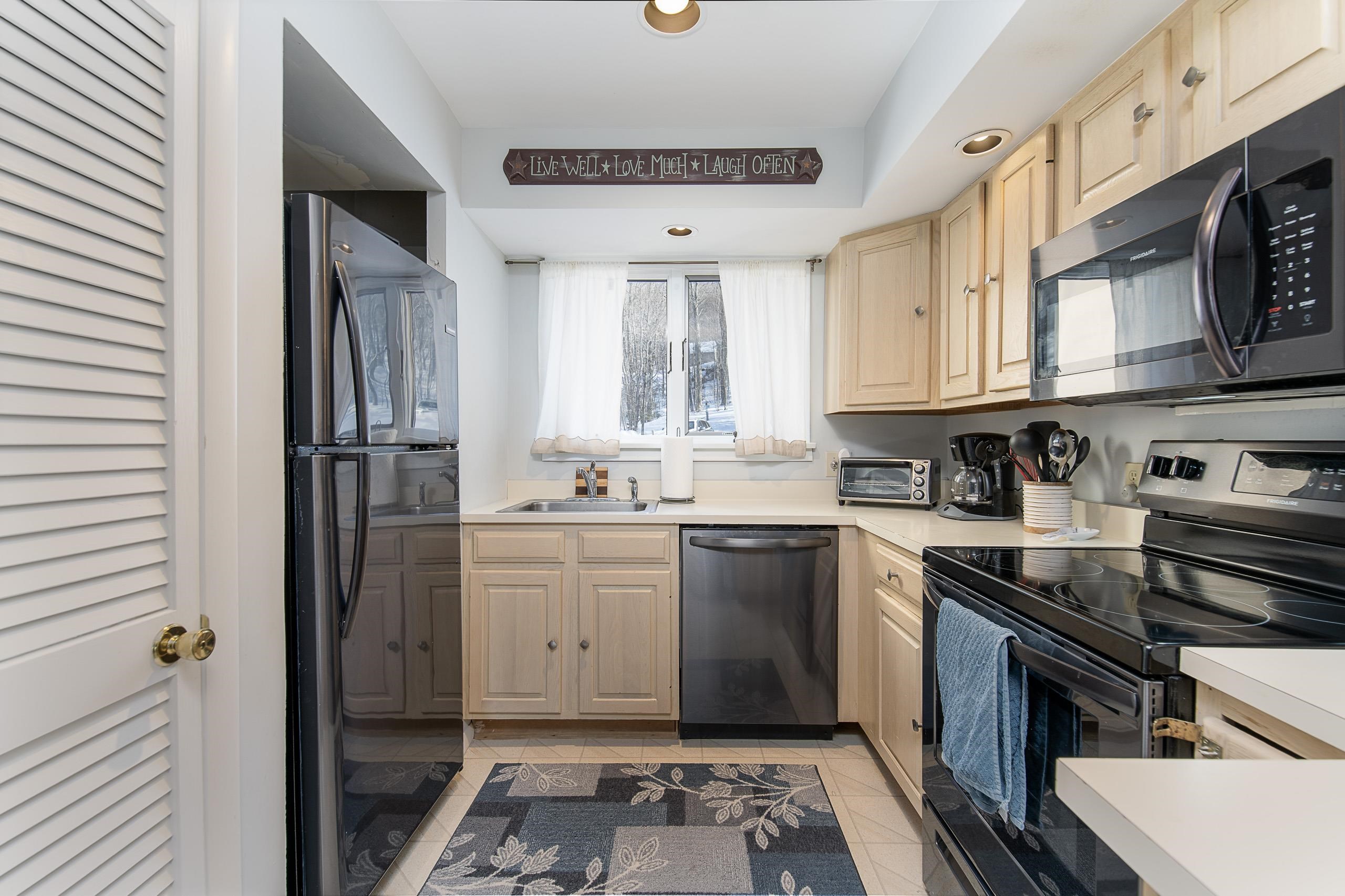 Homes for sale in Killington, VT | 774 East Mountain Rd #D4, Killington, VT 05751 | MLS# 5074837