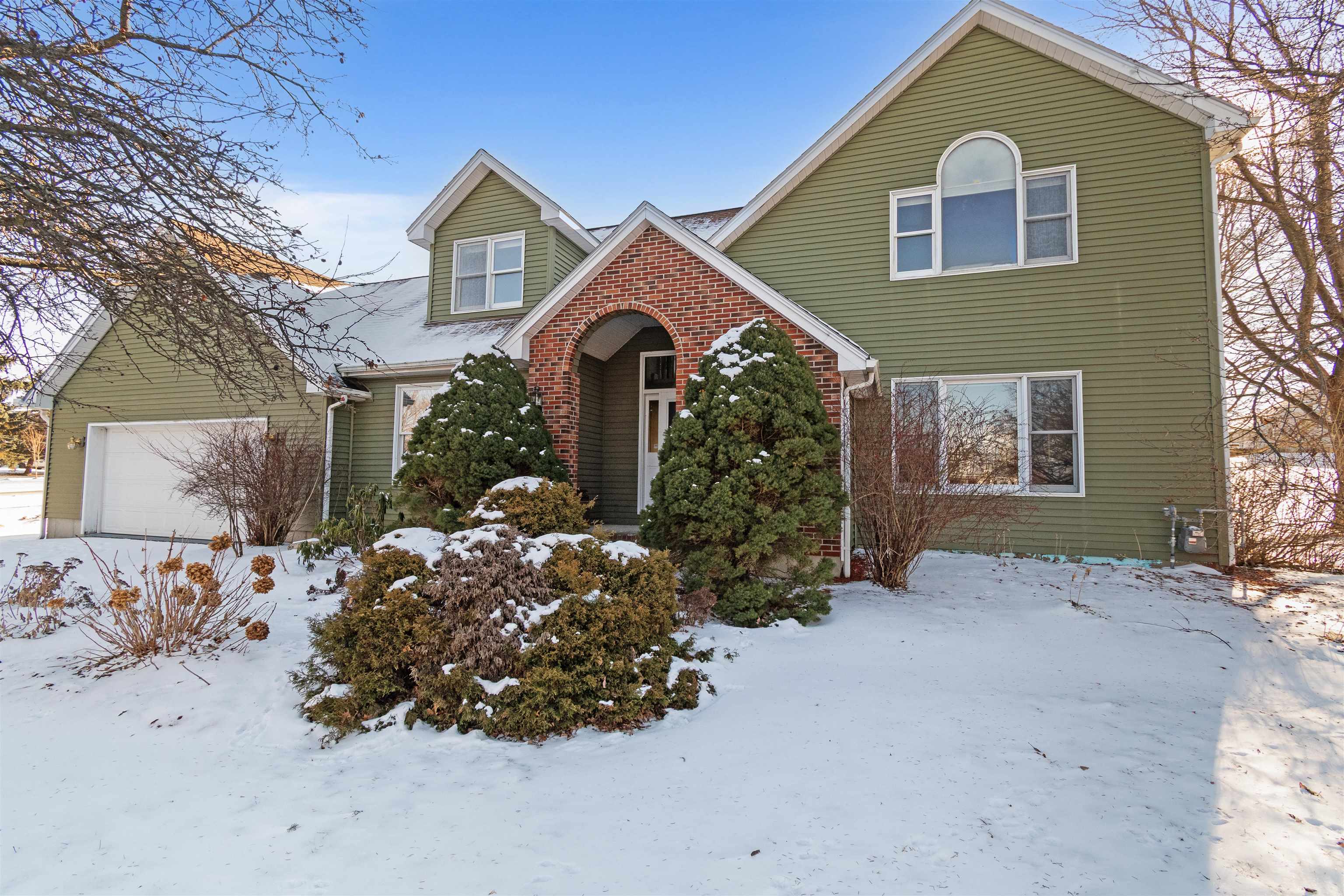 Homes for sale in St. Albans Town, VT | 7 Bay View Dr, St. Albans Town, VT 05478 | MLS# 5074846