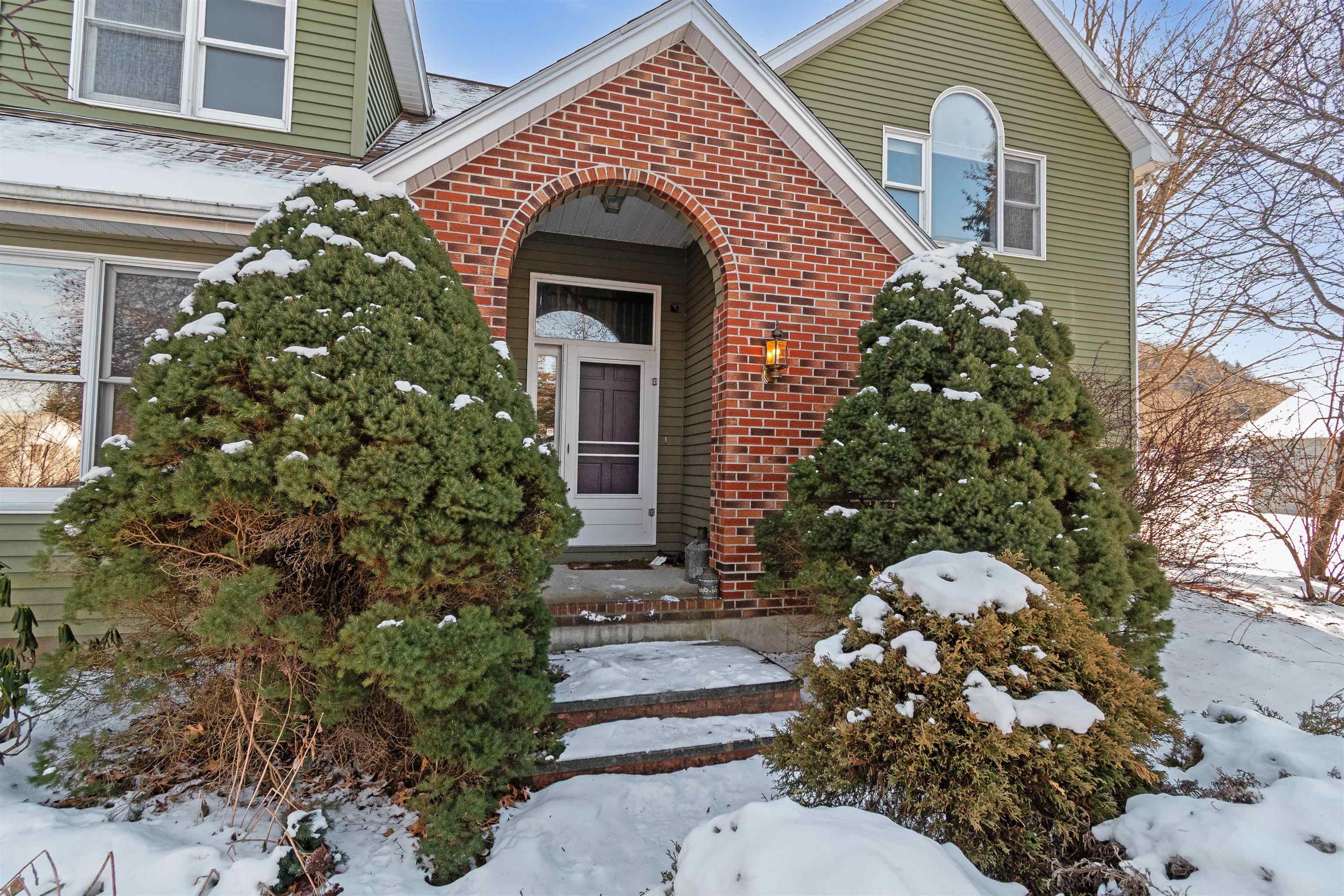 Homes for sale in St. Albans Town, VT | 7 Bay View Dr, St. Albans Town, VT 05478 | MLS# 5074846