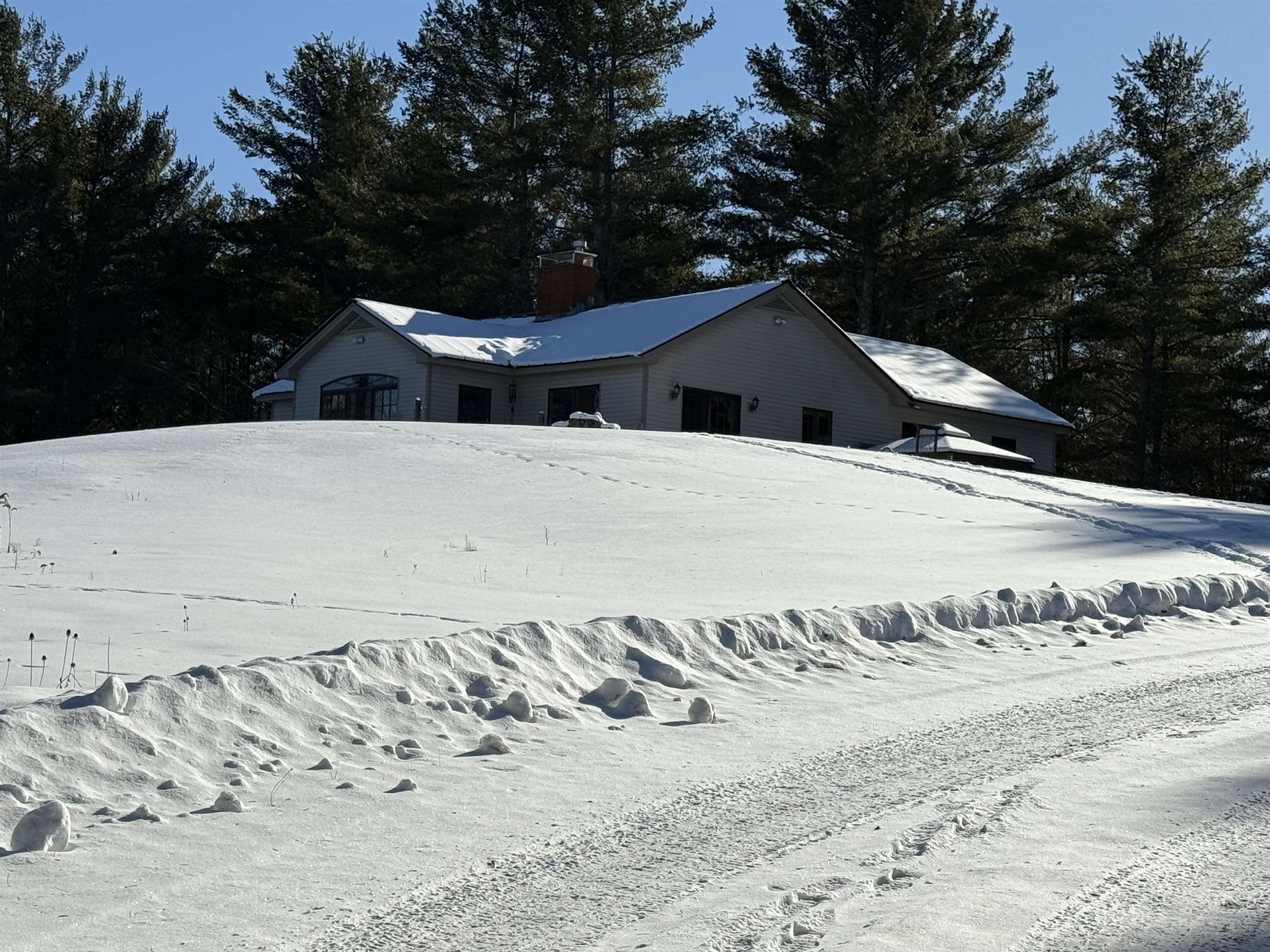 Canaan NH&nbsp;Home for sale $699,000 $273 per sq.ft.